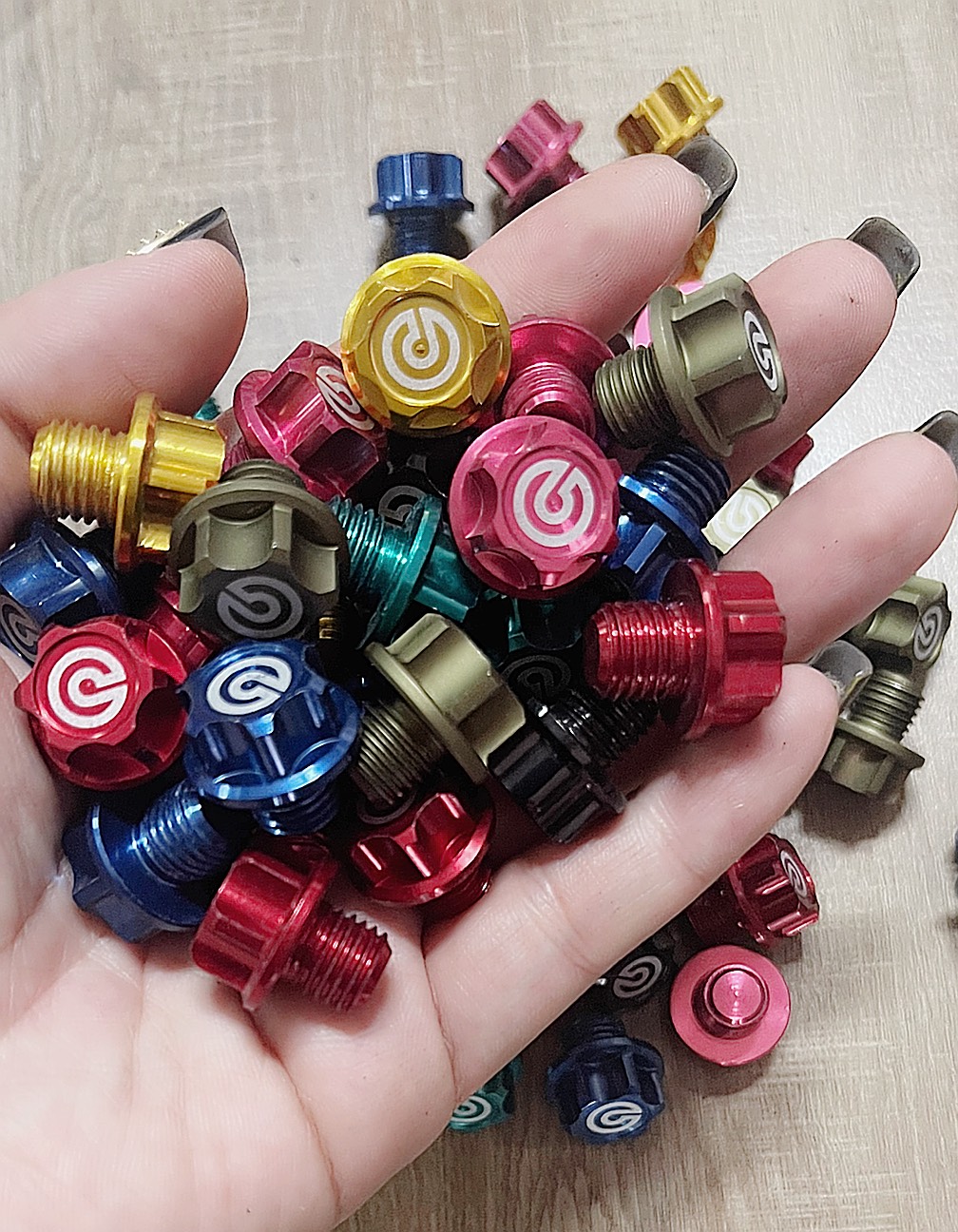 Ốc chân kiếng nhôm Brembo - ( Giá 1 con)