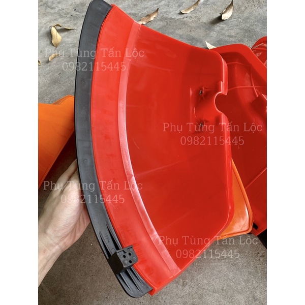 Miếng nhựa chắn máy cắt cỏ To, chắn cỏ Bé