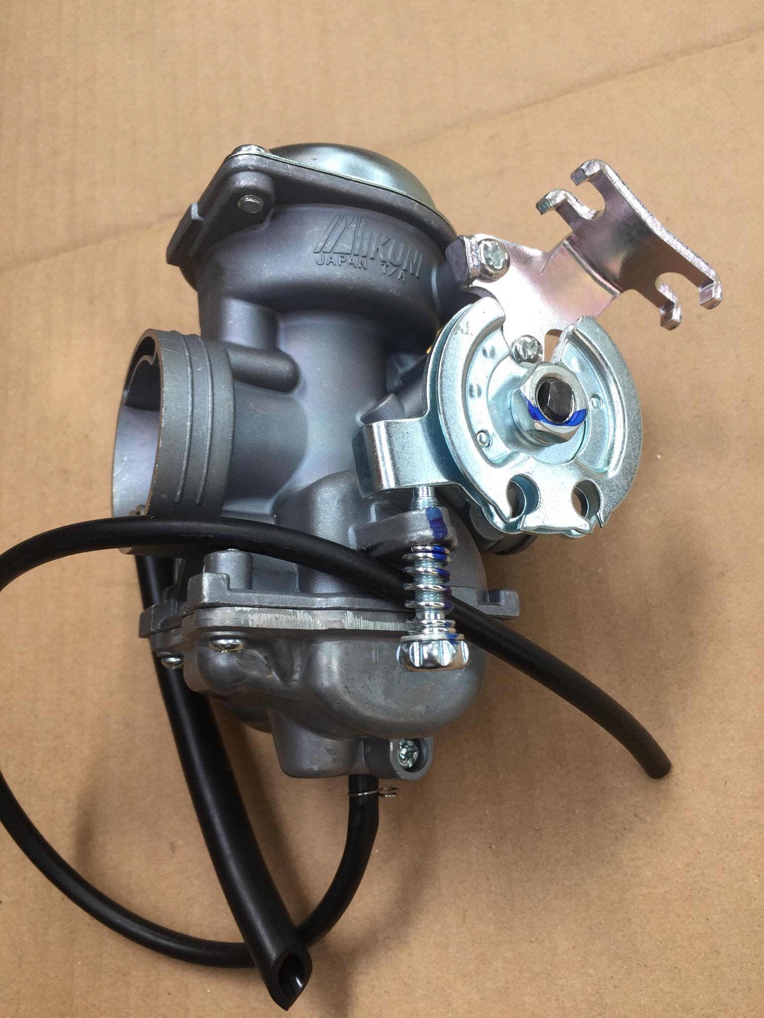Bình xăng con  YB125SP