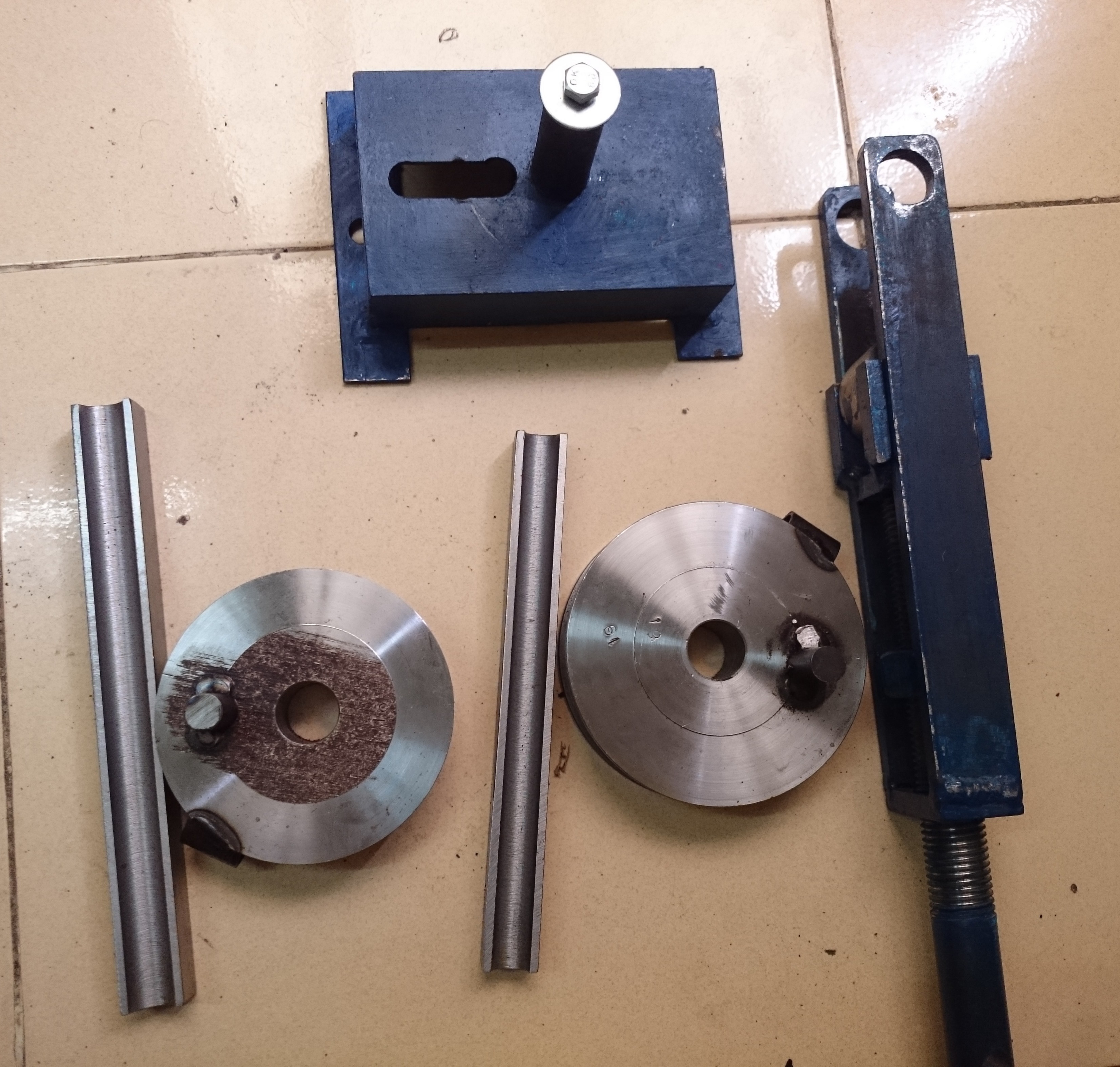 Vam uốn ống tròn 16,19 trọn bộ