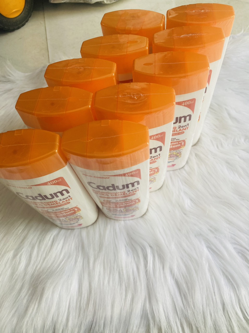 Dầu gội Cadum hương mơ cho bé 400ml