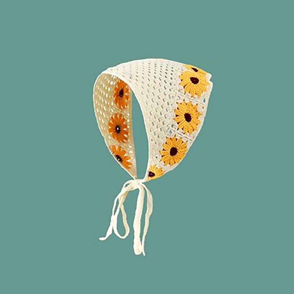 Khăn banada trùm đầu tam giác hoa đan len xinh xắn