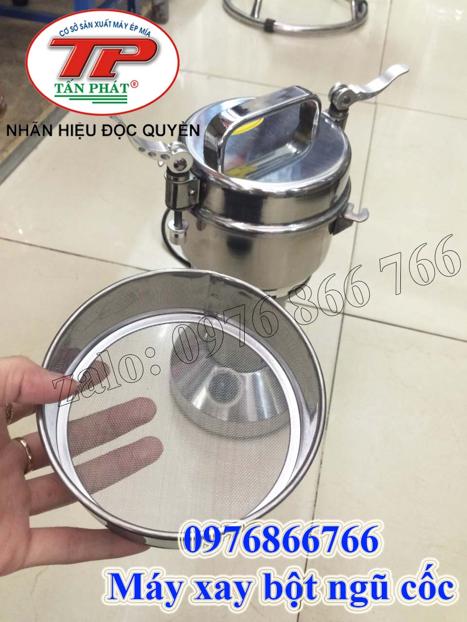 MÁY XAY TIÊU, XAY BỘT NGŨ CỐC MINI RIRIHONG - 200GR