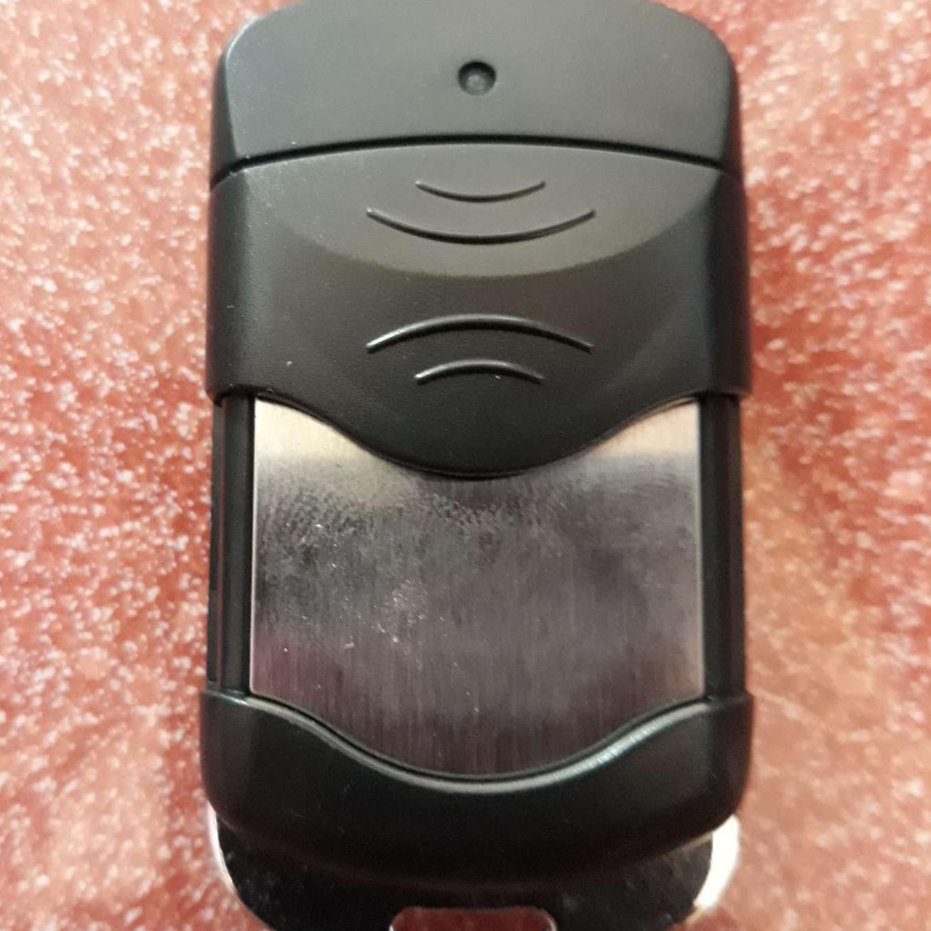 Remote cửa cuốn mã gạt 433 mhz siêu bền
