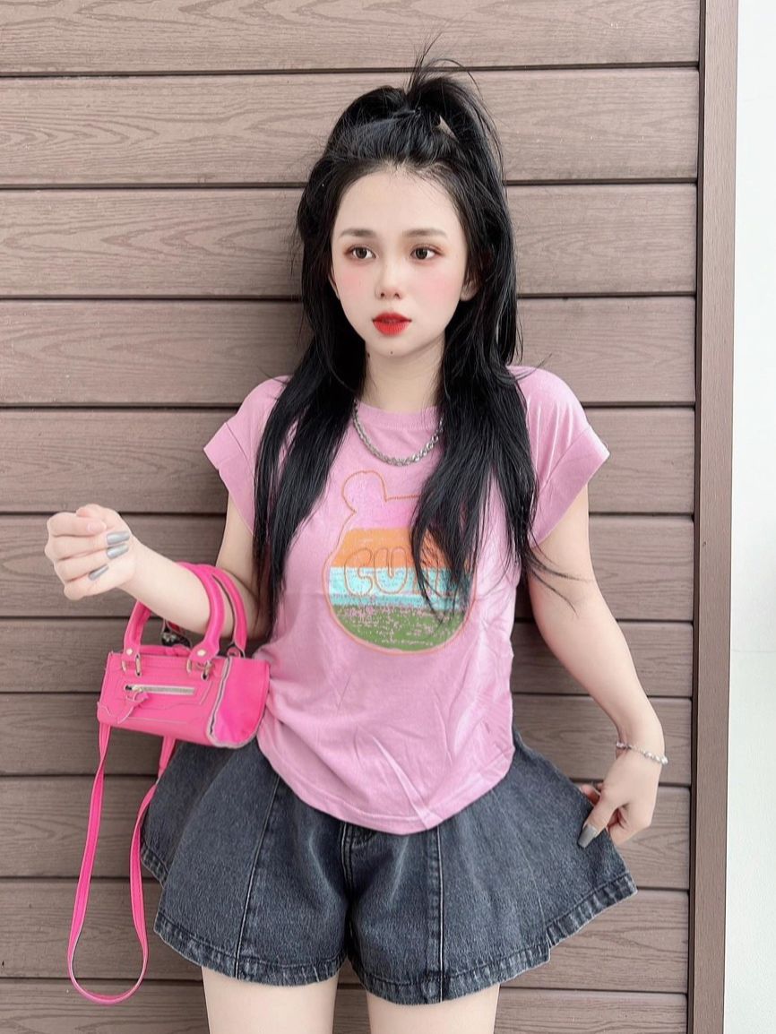 Áo thun Thái nữ dáng vừa phối chữ ( Mã CUTE phom vừa )