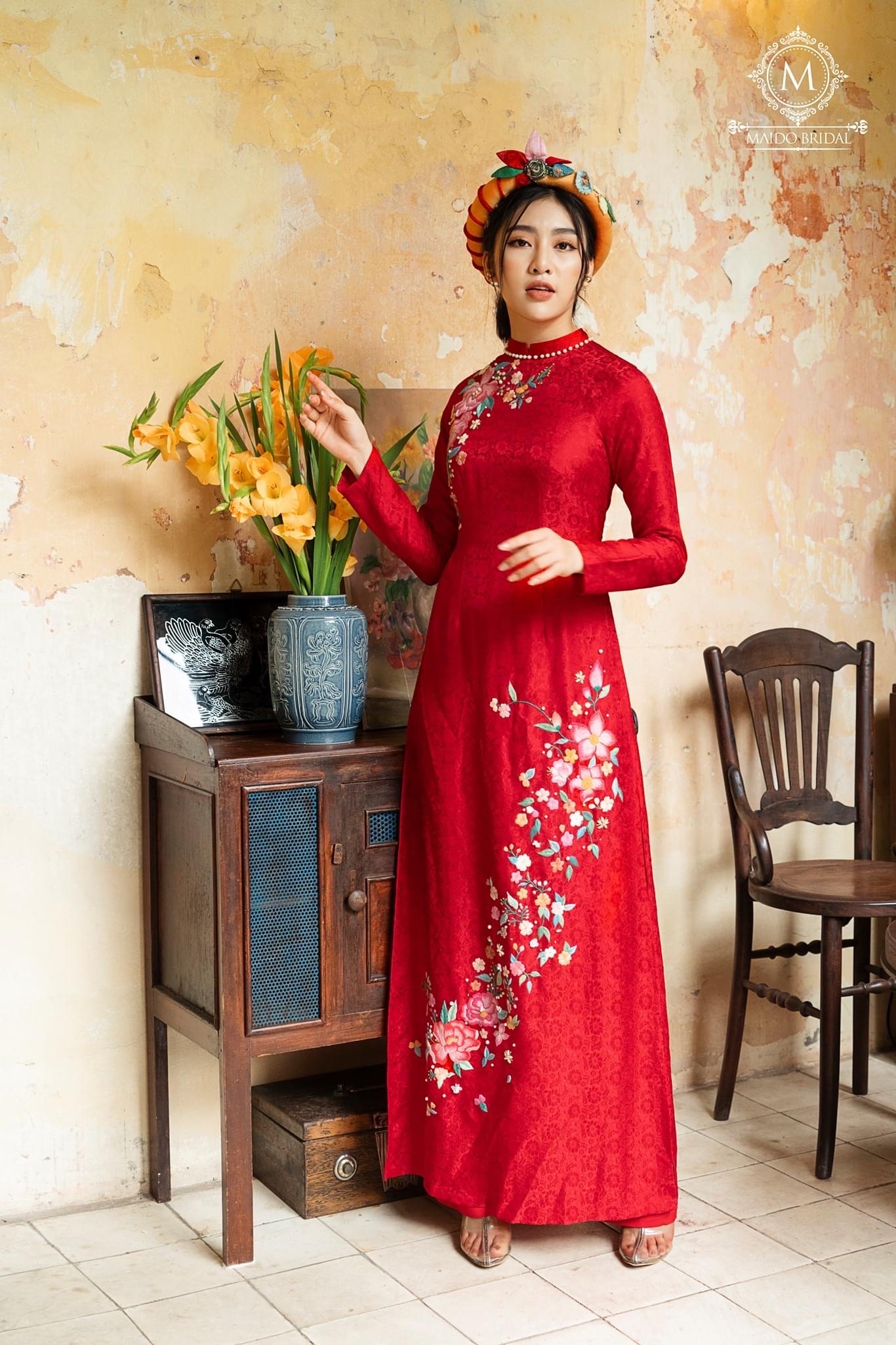Vải lụa tơ tằm satin trơn màu đỏ tươi – LTS40