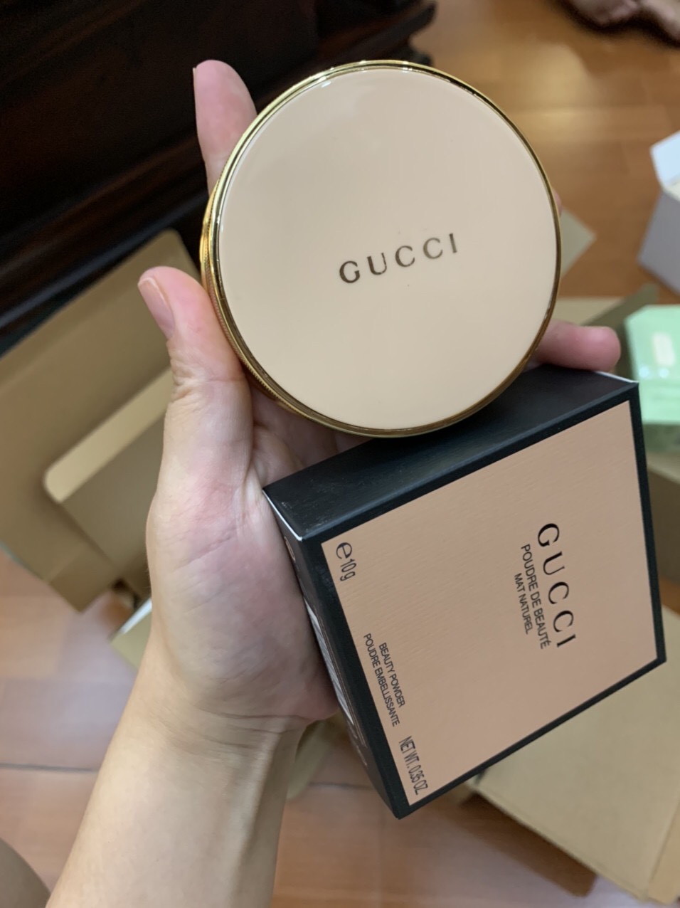 Phấn nén Gucci Poudre De Beaute Mat Naturel