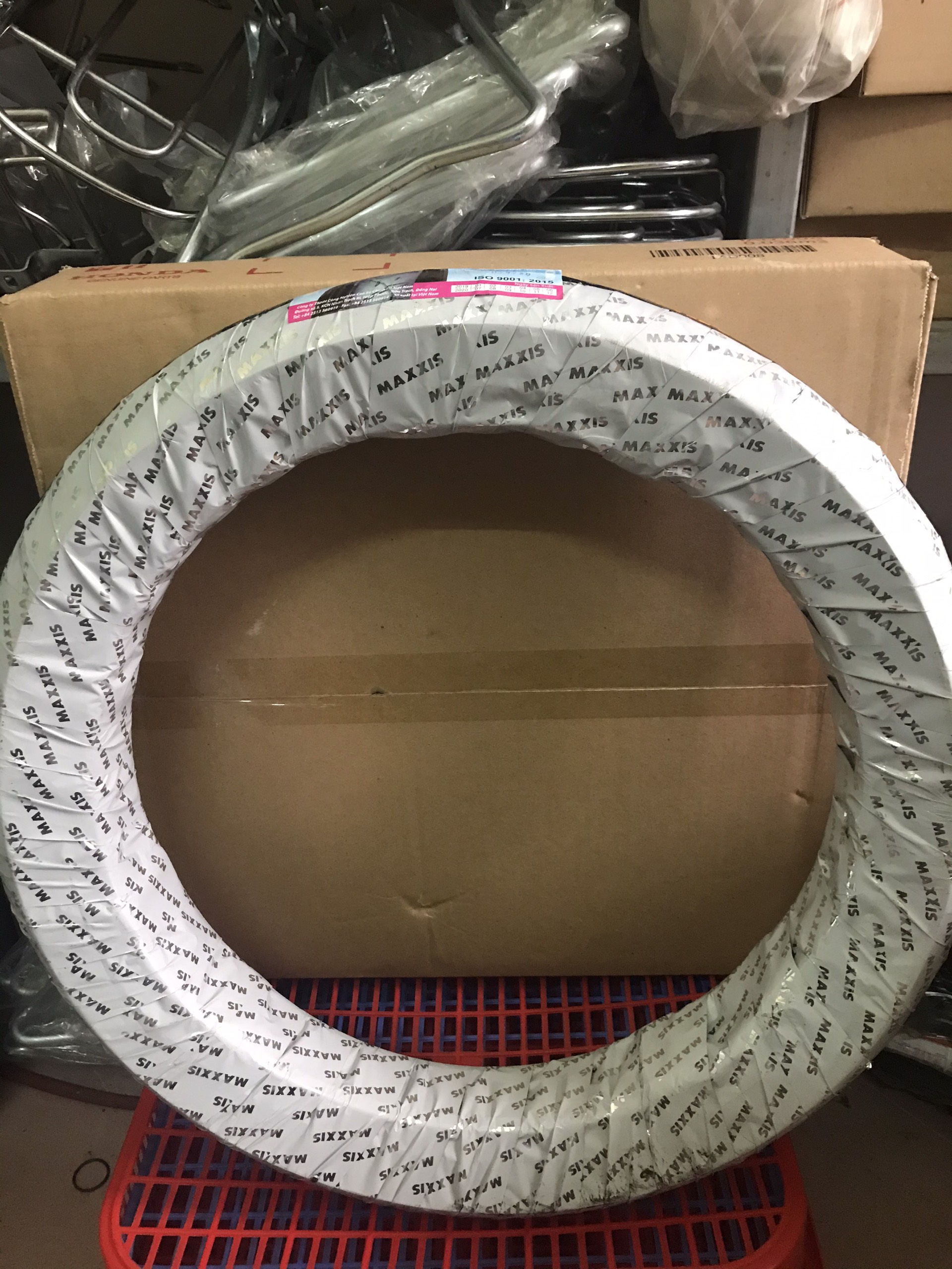 Lốp lyberty trước 80/90-15 maxxis