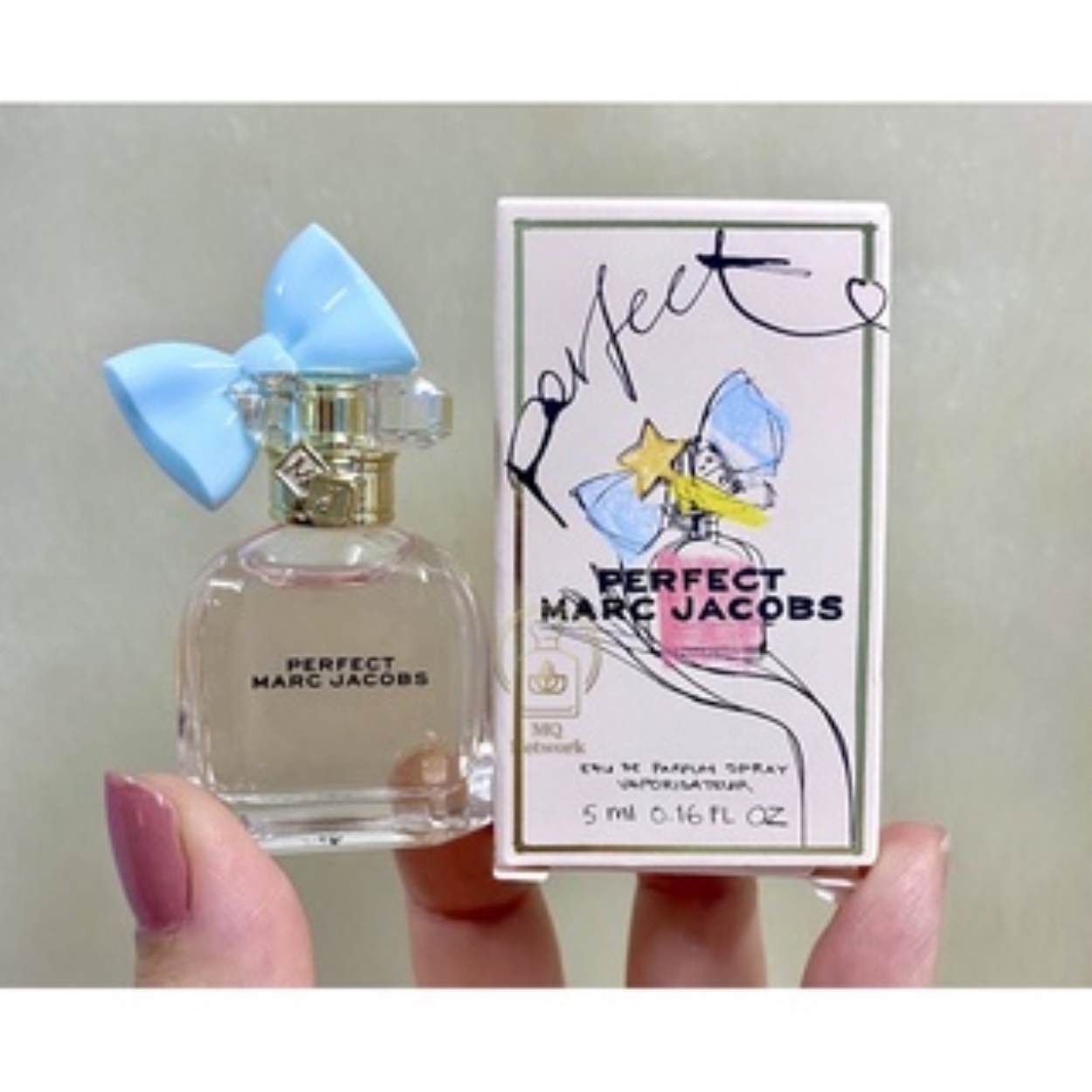 Nước hoa mini Marc Jacobs Perfect EDP 5ml ᴘʜᴀɴᴅɪᴇᴍᴍʏ997 Ⓡ
