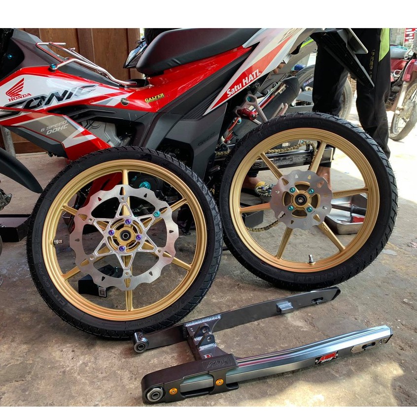 ĐĨA THẮNG PHANH K-DRIVEN SONIC 150 / WINNER X ( KIỂU MÓNG NGỰA)