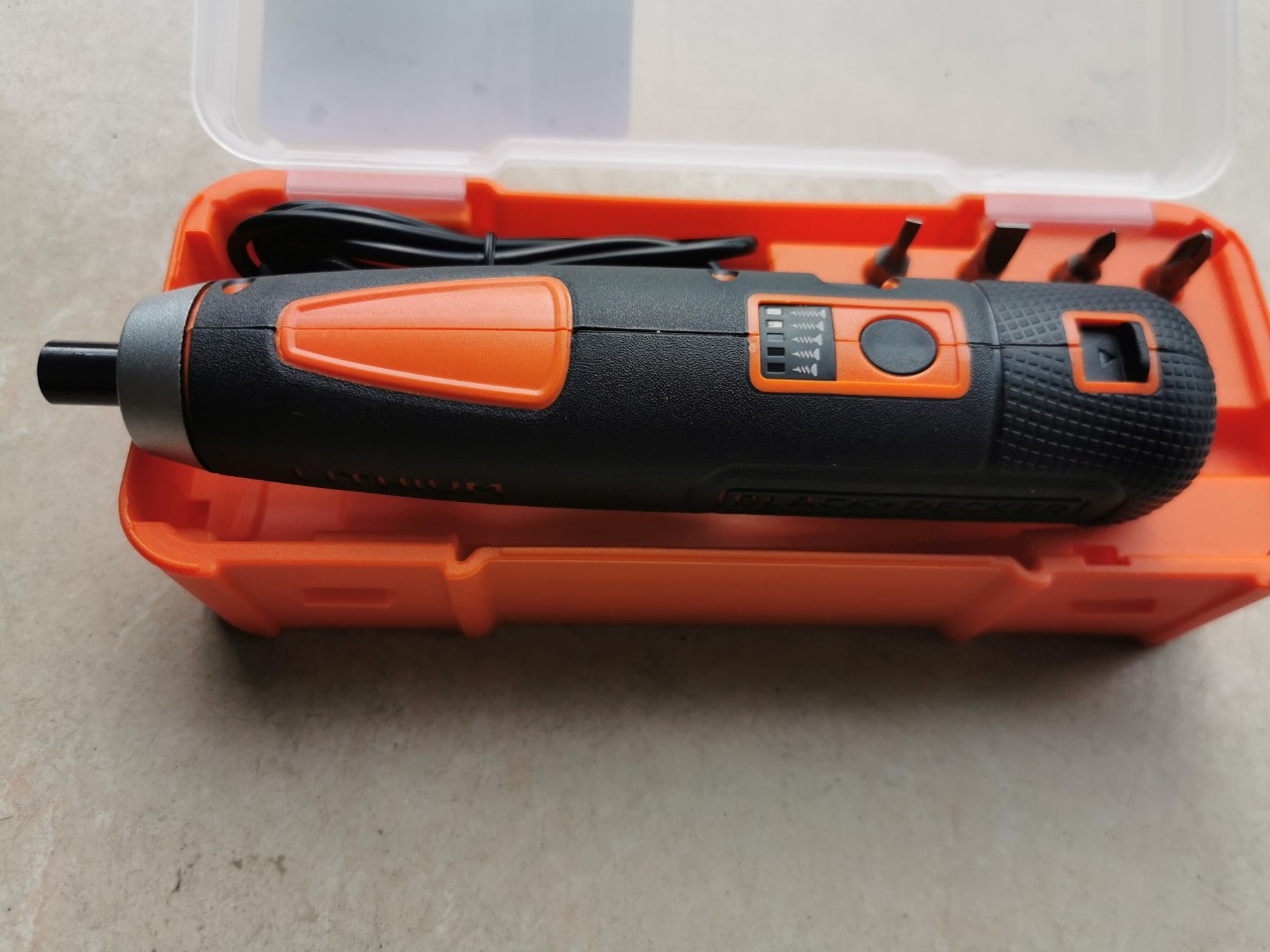 [HCM]Máy bắt vít pin 4V BLACK&DECKER BD40K4-B1