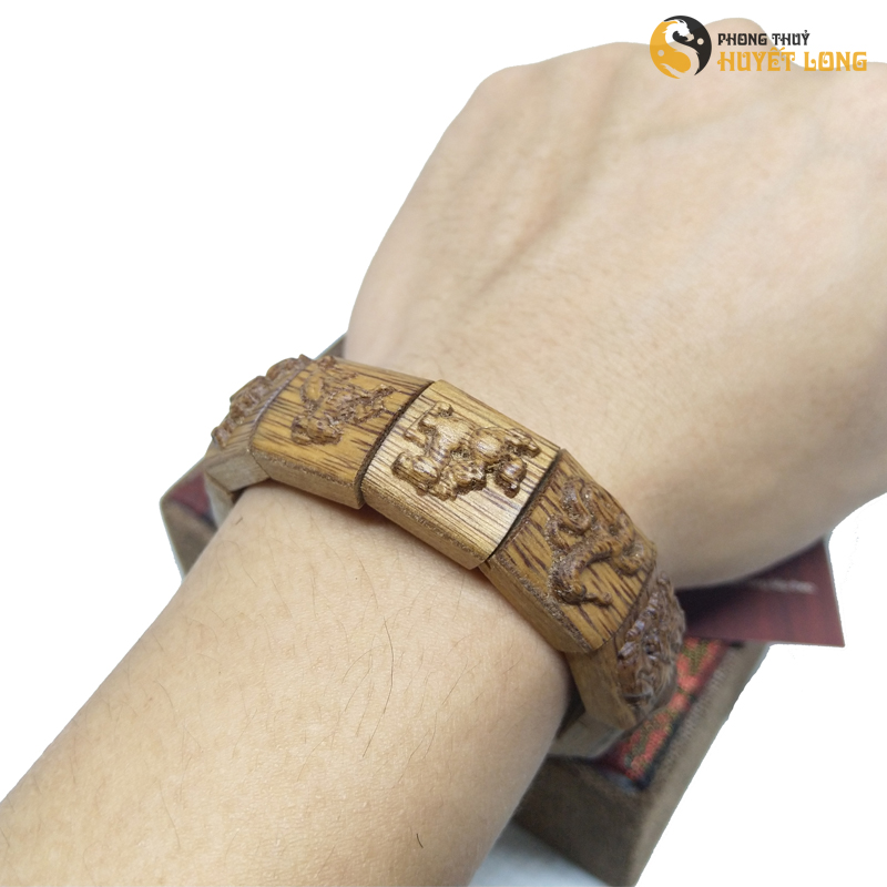 Vòng Tay Trầm Hương Khắc 12 Con Giáp