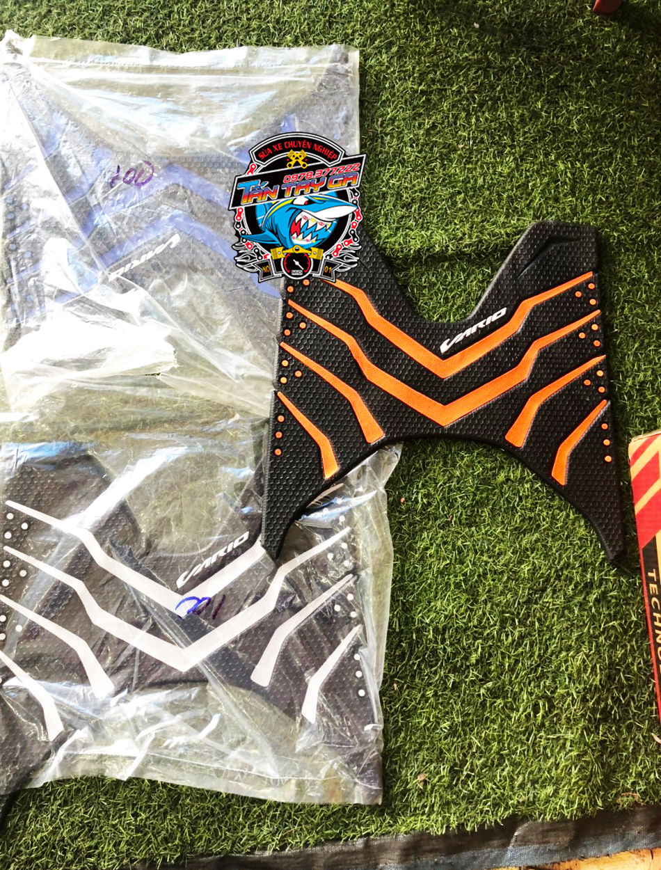 Thảm lót chân vario 2018-2019