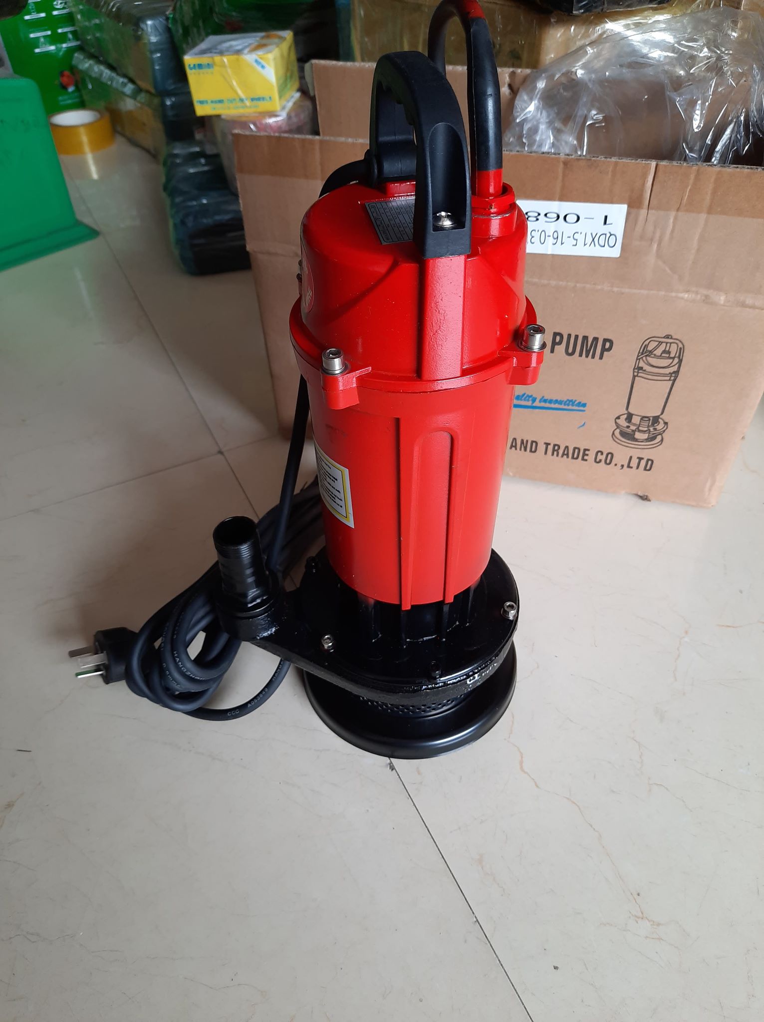 máy bơm tõm đỏ 370w