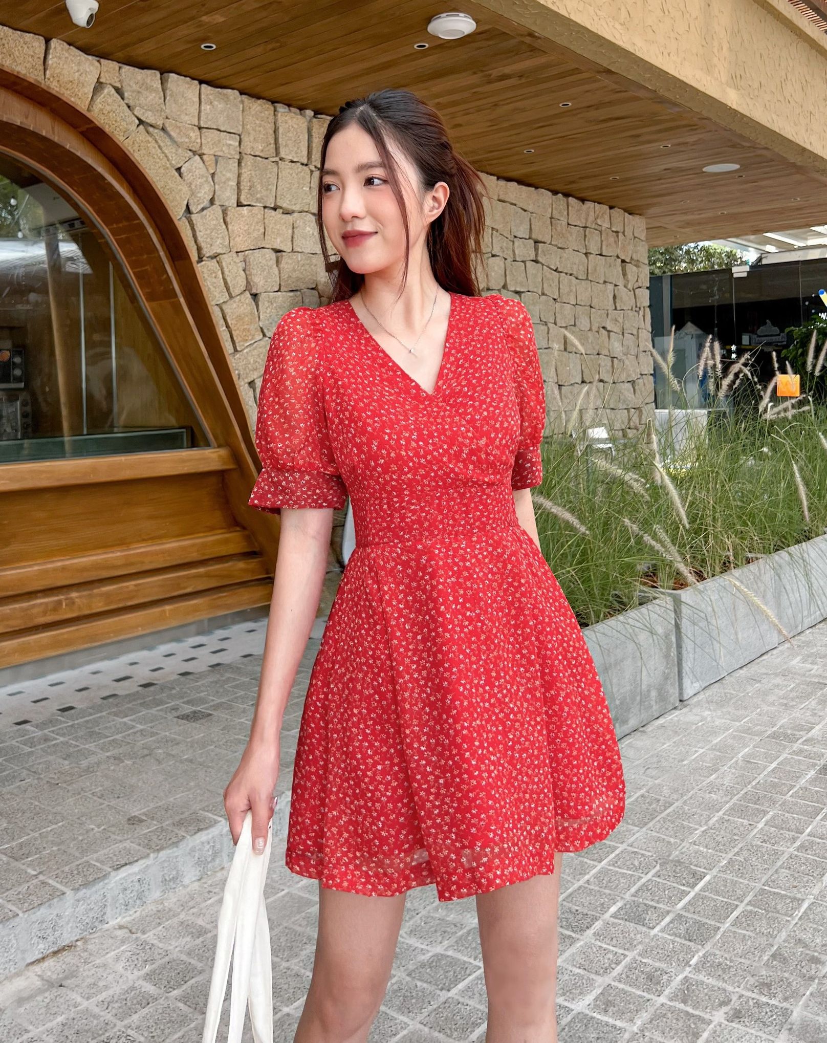 GOLA - Đầm VAMI - Đầm tay phồng cổ V
