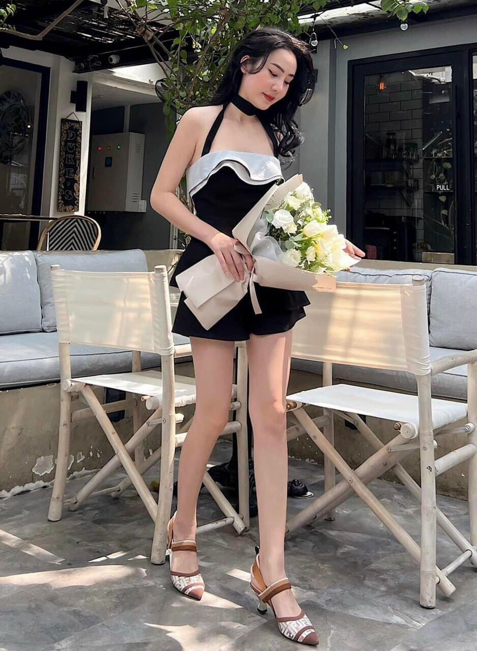 [Ảnh thật] Áo peplum phối bèo lệch tà dây cột cổ