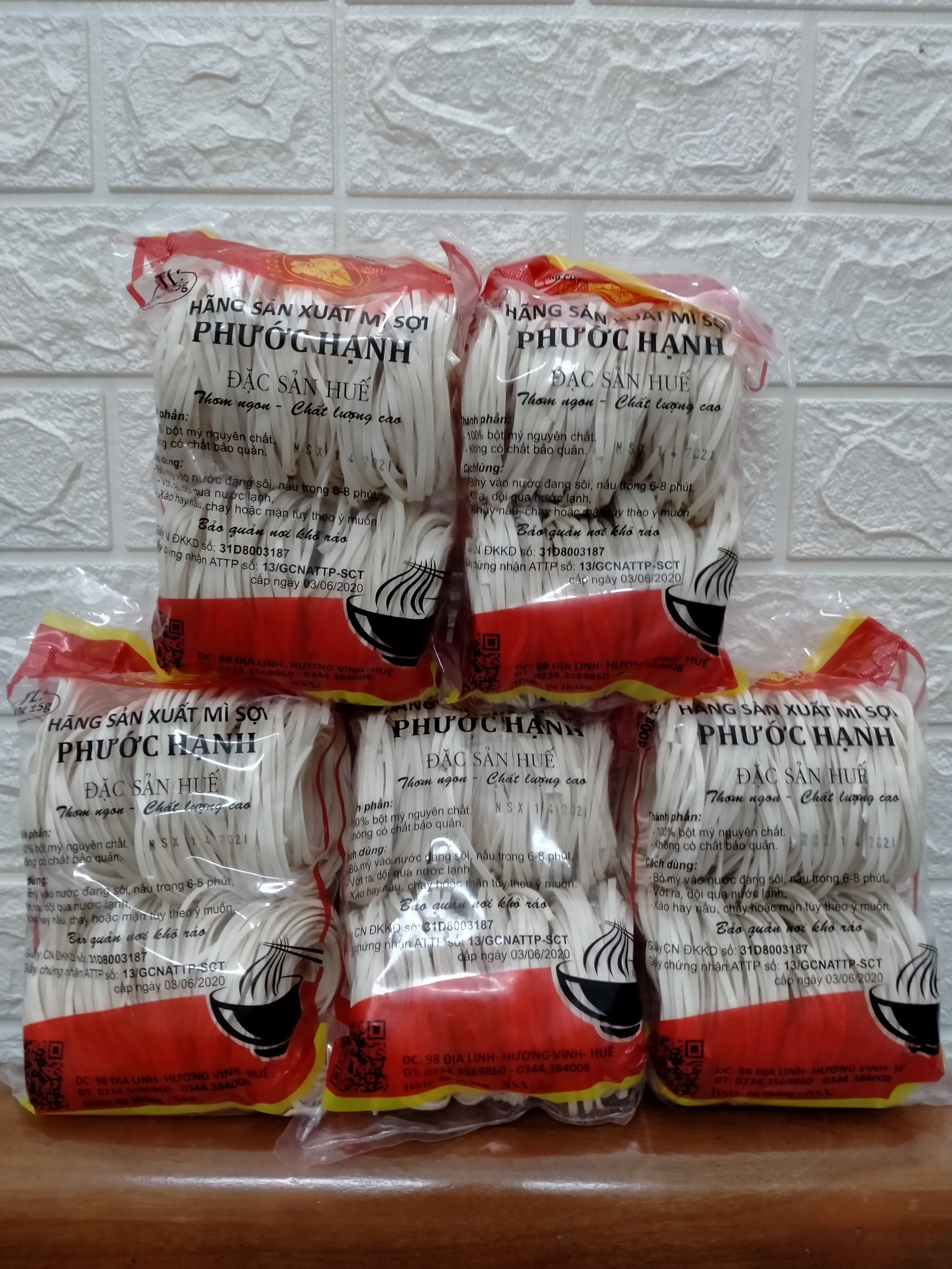 1,2 kg Mì vắt ( bánh canh khô ) Huế ( 3 gói x 400g phước hạnh )