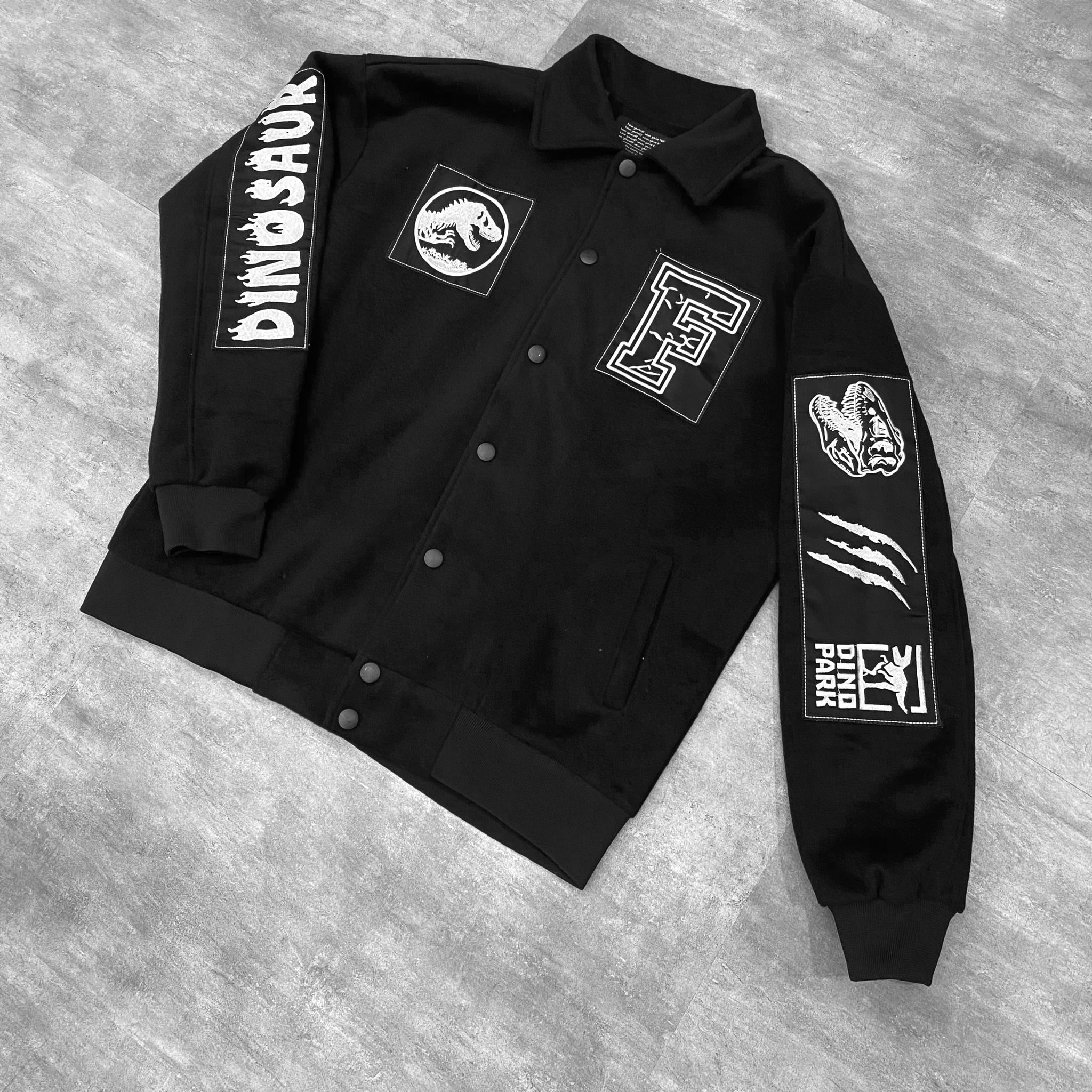 ÁO KHOÁC FF DINOSAUR COACH JACKET