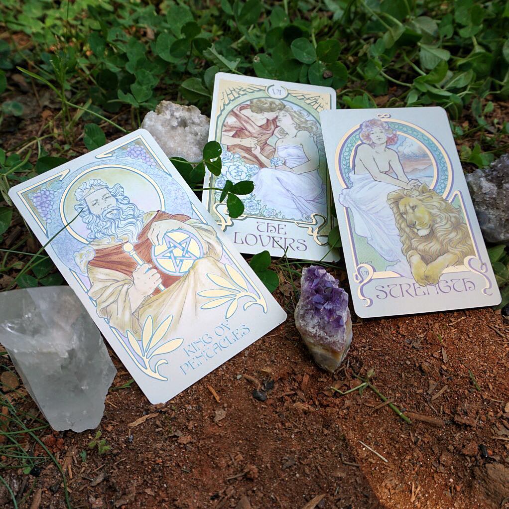 Bộ Bài Ethereal Visions Illuminated Tarot (Mystic House Tarot Shop) - Bài Gốc Authentic Chính Hãng 100%