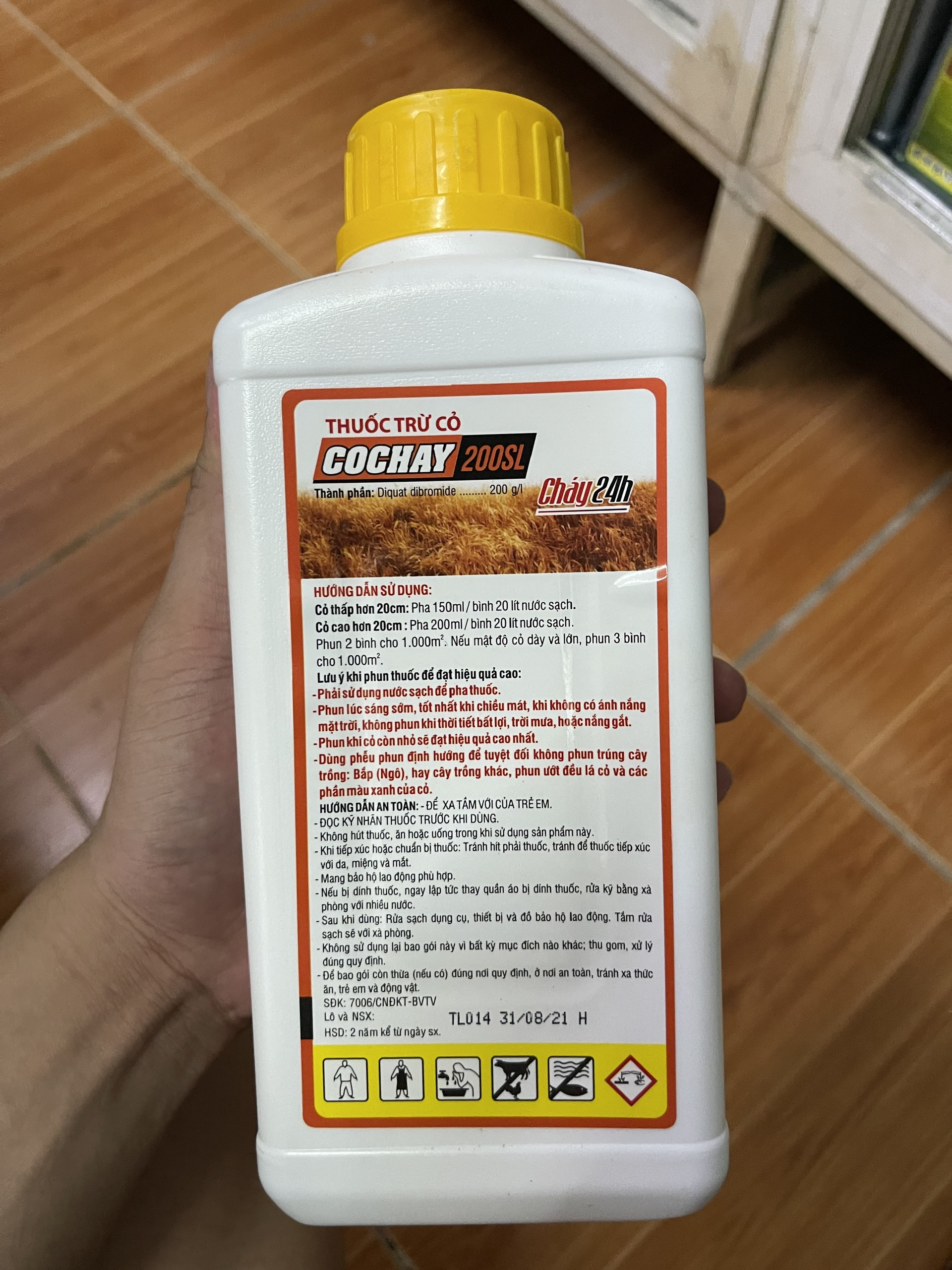 THUỐC CỎ CHÁY 200SL 1 LÍT