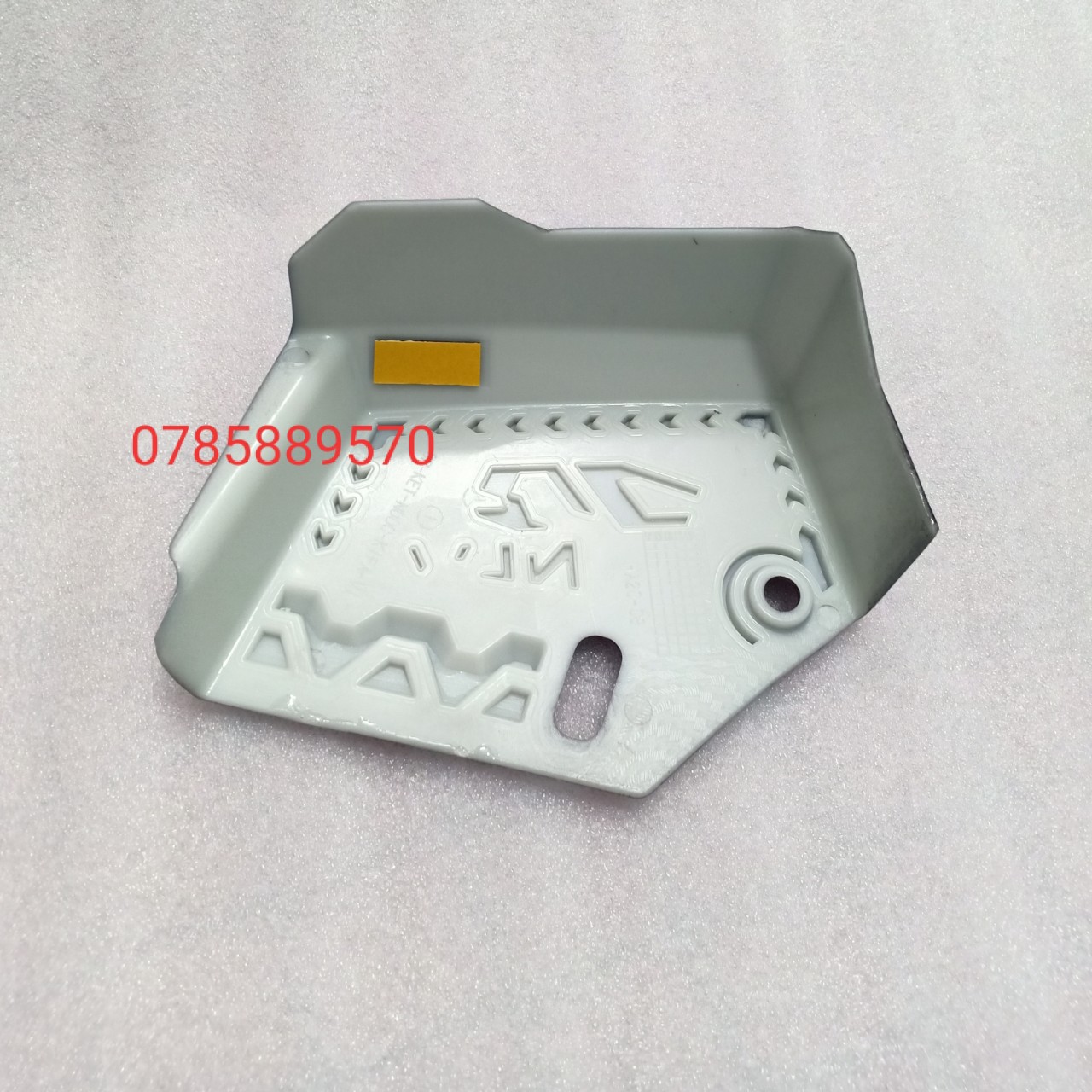 ỐP NẮP NƯỚC AIR BLADE 2020 CARBON