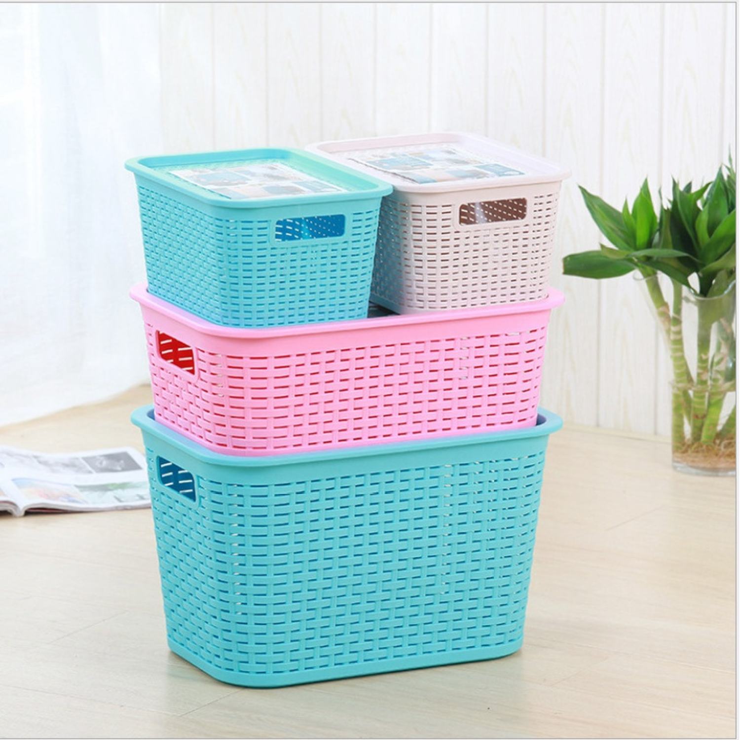 Giỏ nhựa đựng đồ có nắp 28x19x13