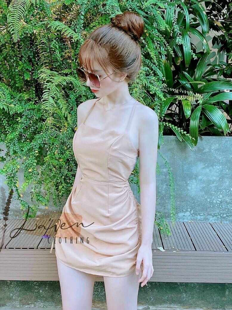 Đầm rút dây có mút ngực