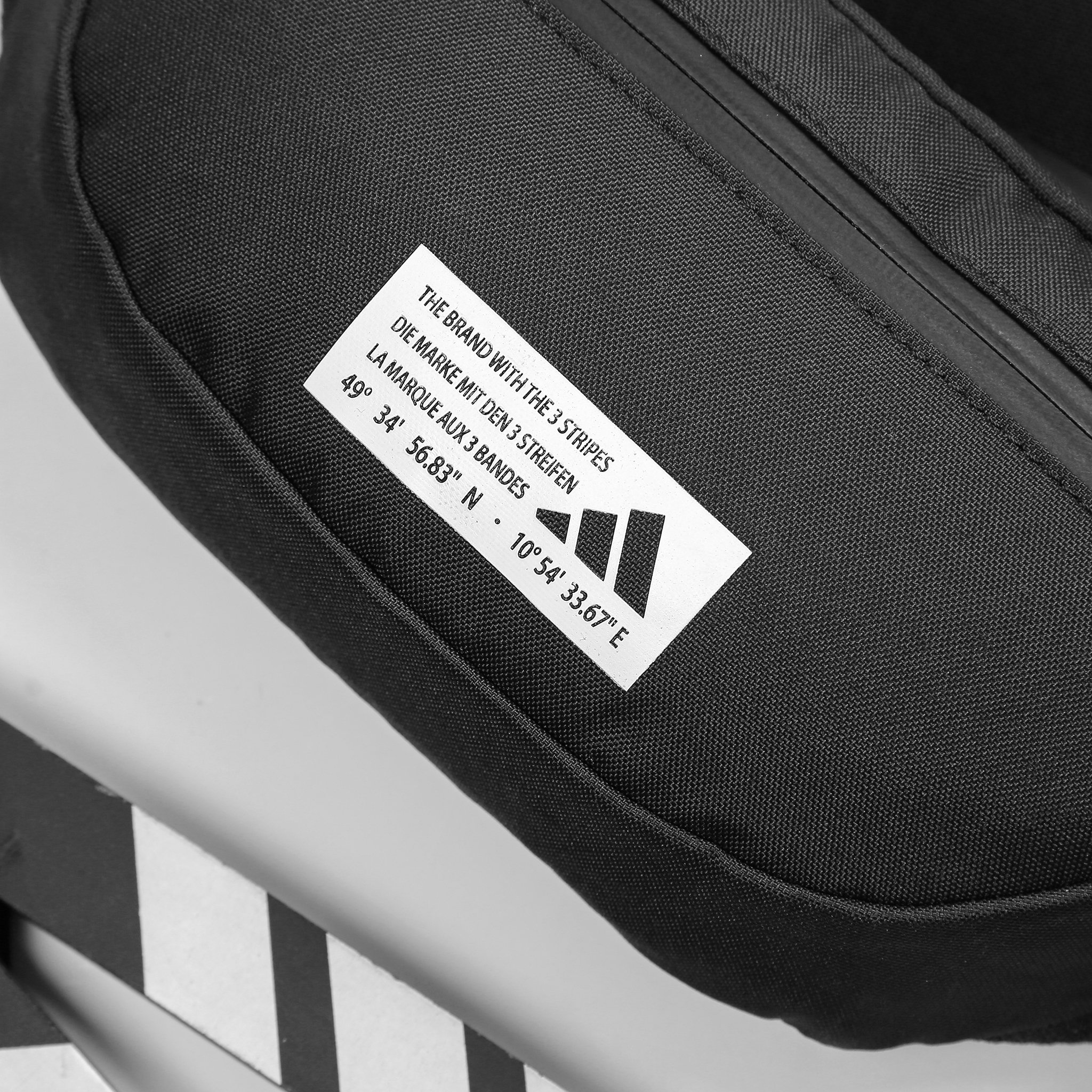 Túi Bao Tử Đeo Chéo Adidas HB1323 Washington State