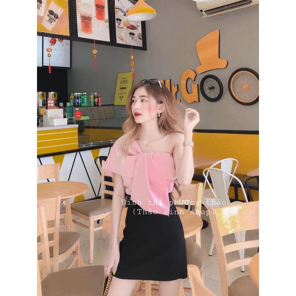 [HCM]Áo croptop lệch vai đính nơ