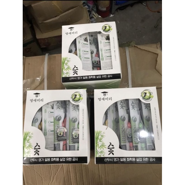 [Nhập RS0822 giảm 30k cho đơn 99k]Bàn chải đánh răng người lớn Bossi( 1 chiếc)