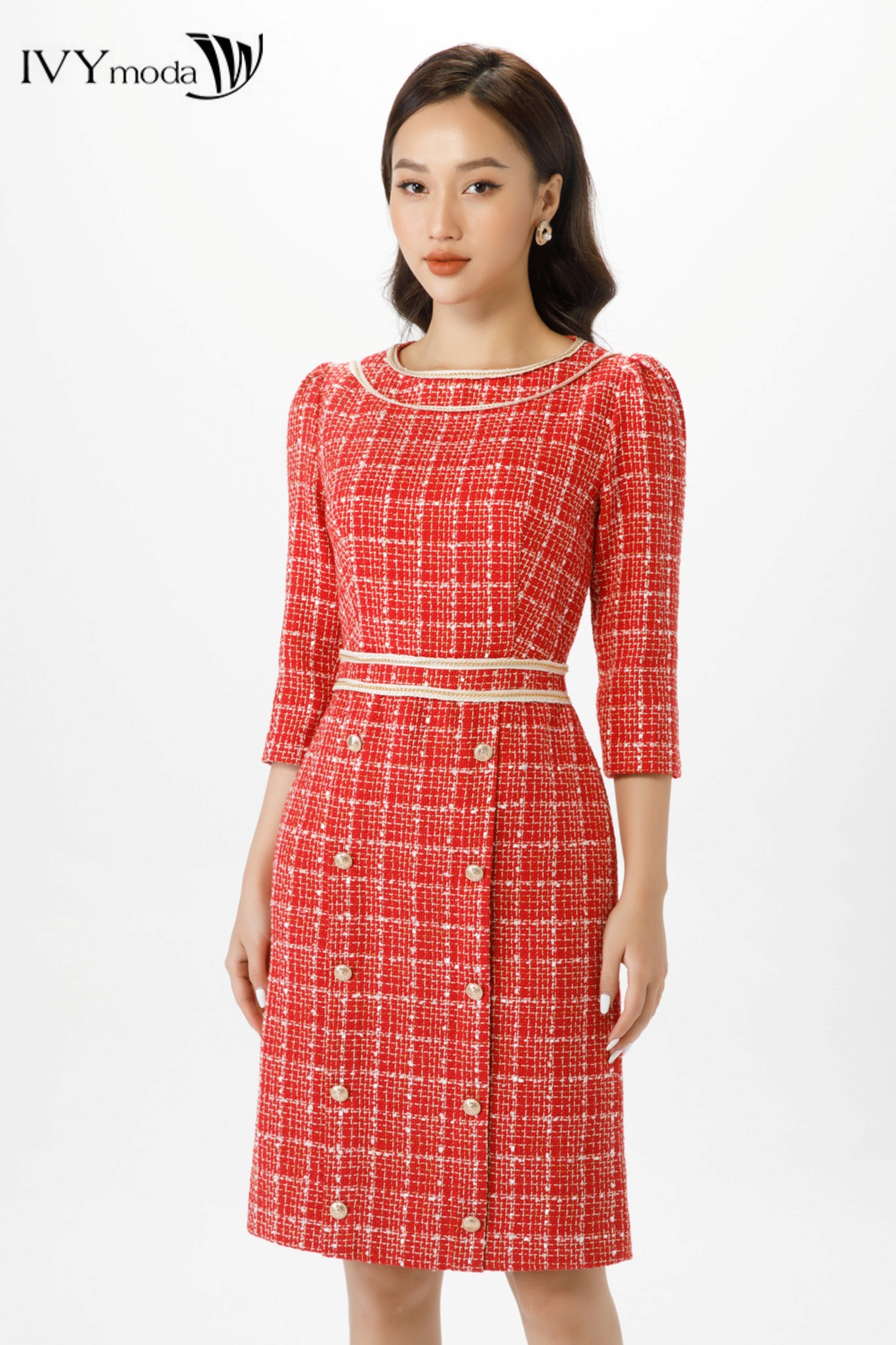 Đầm Tweed kẻ đỏ 2 lớp cổ tròn IVY Moda MS 48M7105