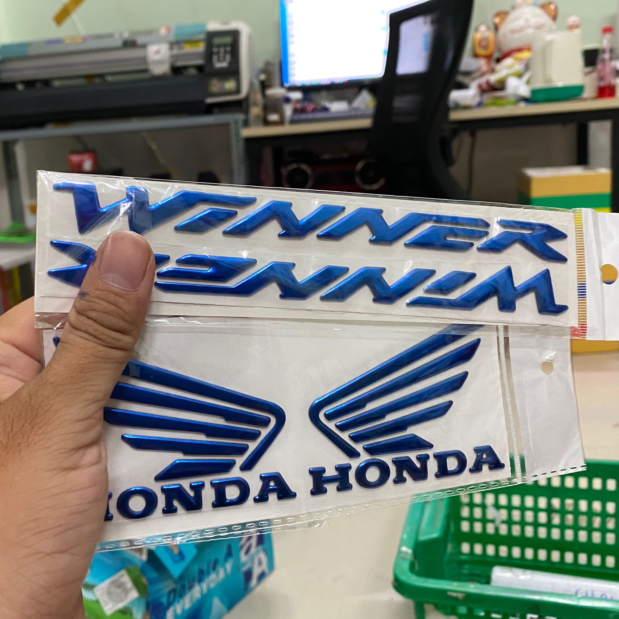 Combo logo Winner và cánh chim honda xanh