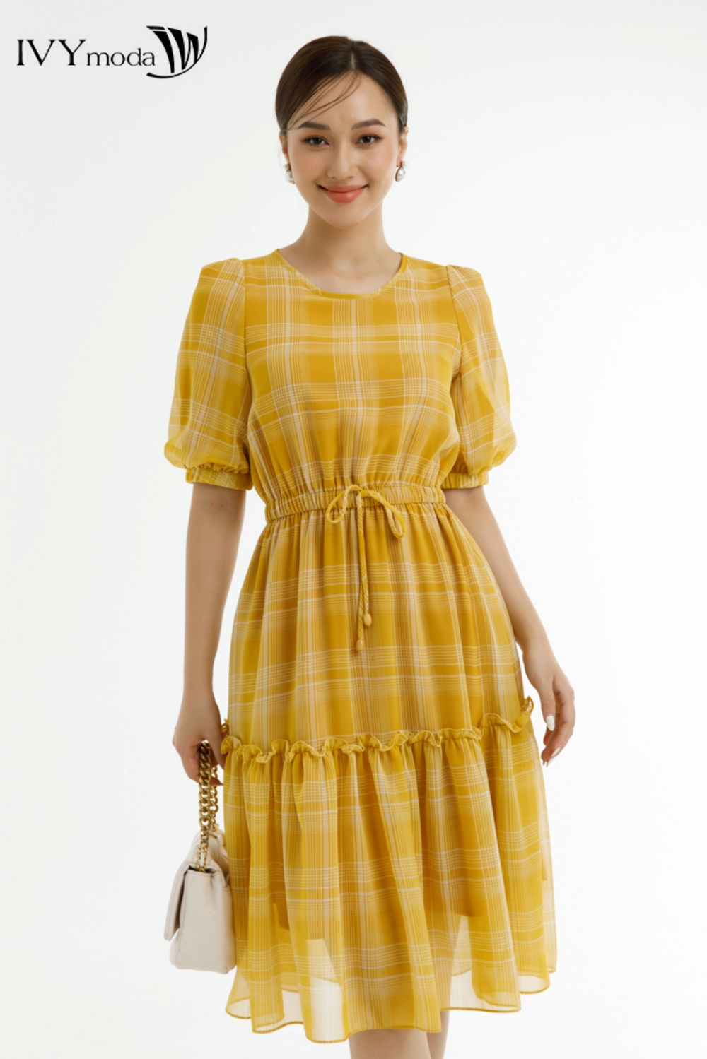 Đầm lụa xòe eo rút dây IVY moda MS 48M7543