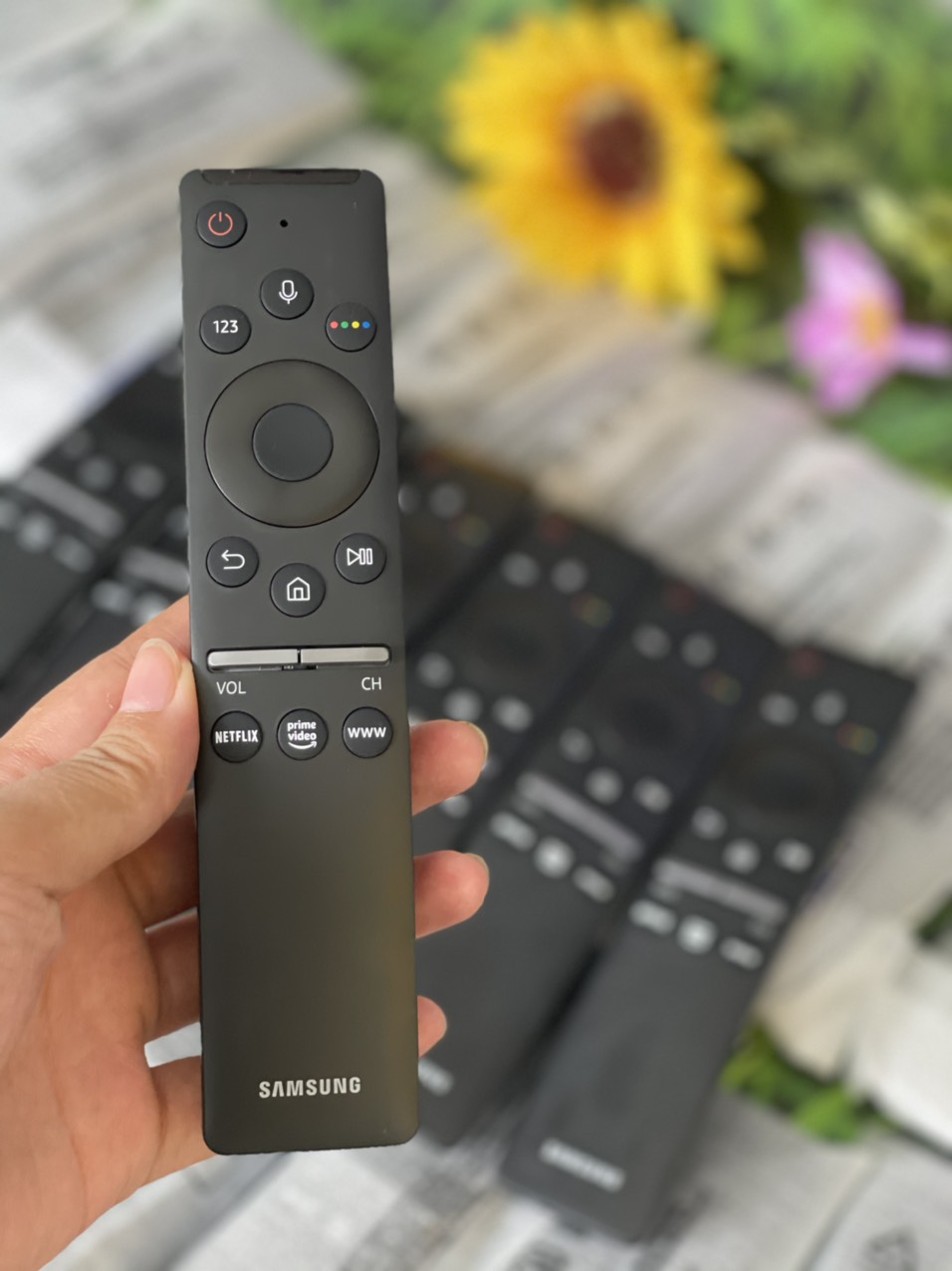 Remote tivi Samsung giọng nói