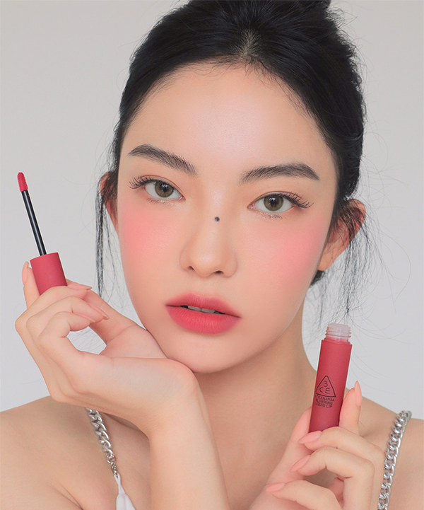SON KEM 3C E BLURRING LIQUID LIP