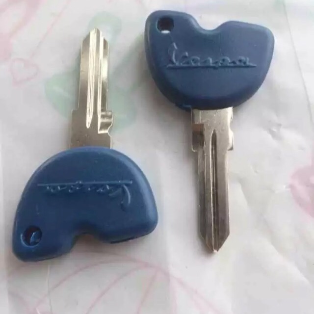 Combo cặp phôi chìa khoá xe vespa màu xanh
