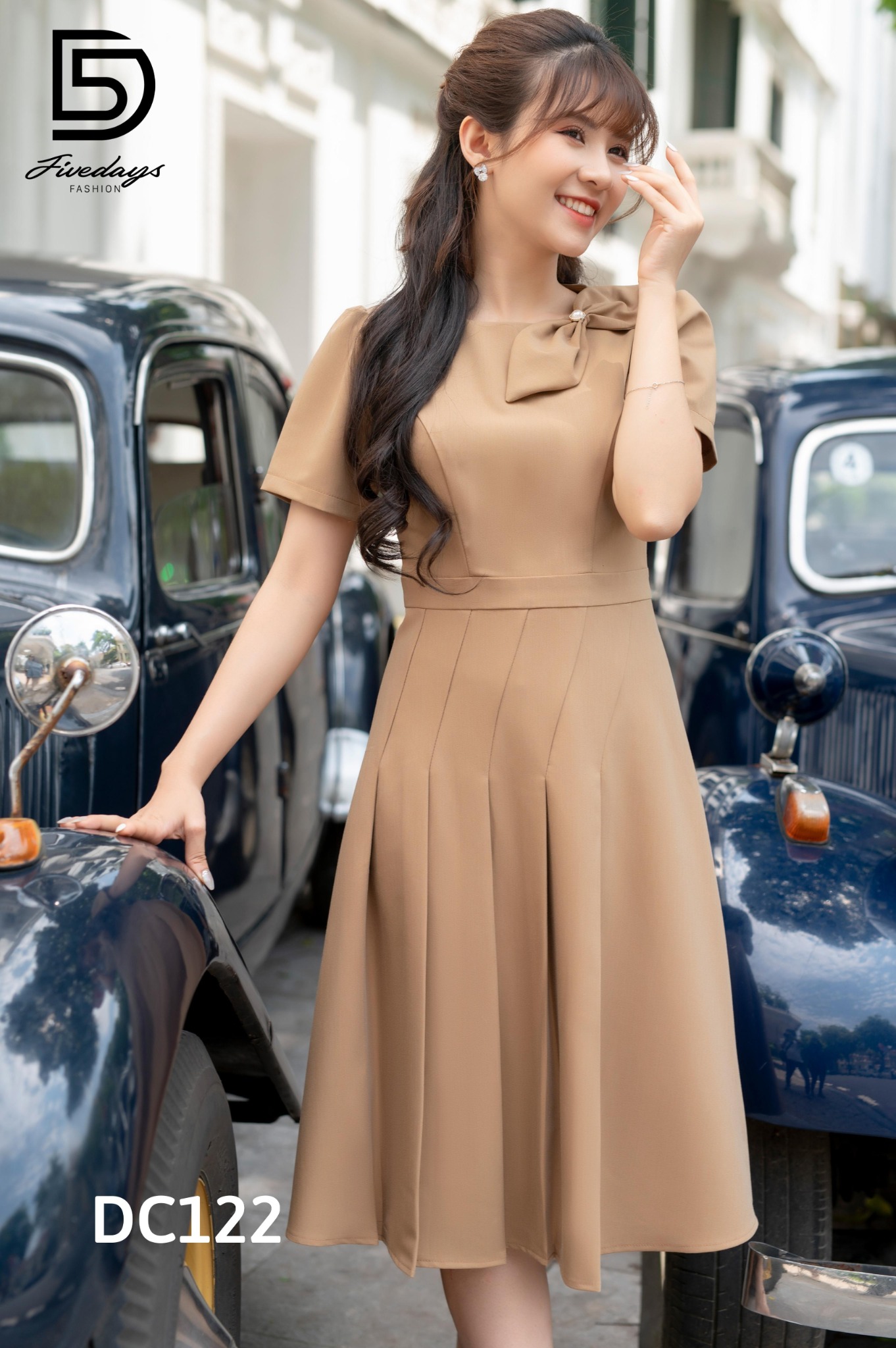 Fivedays - Đầm xoè xếp ly dưới nơ vai