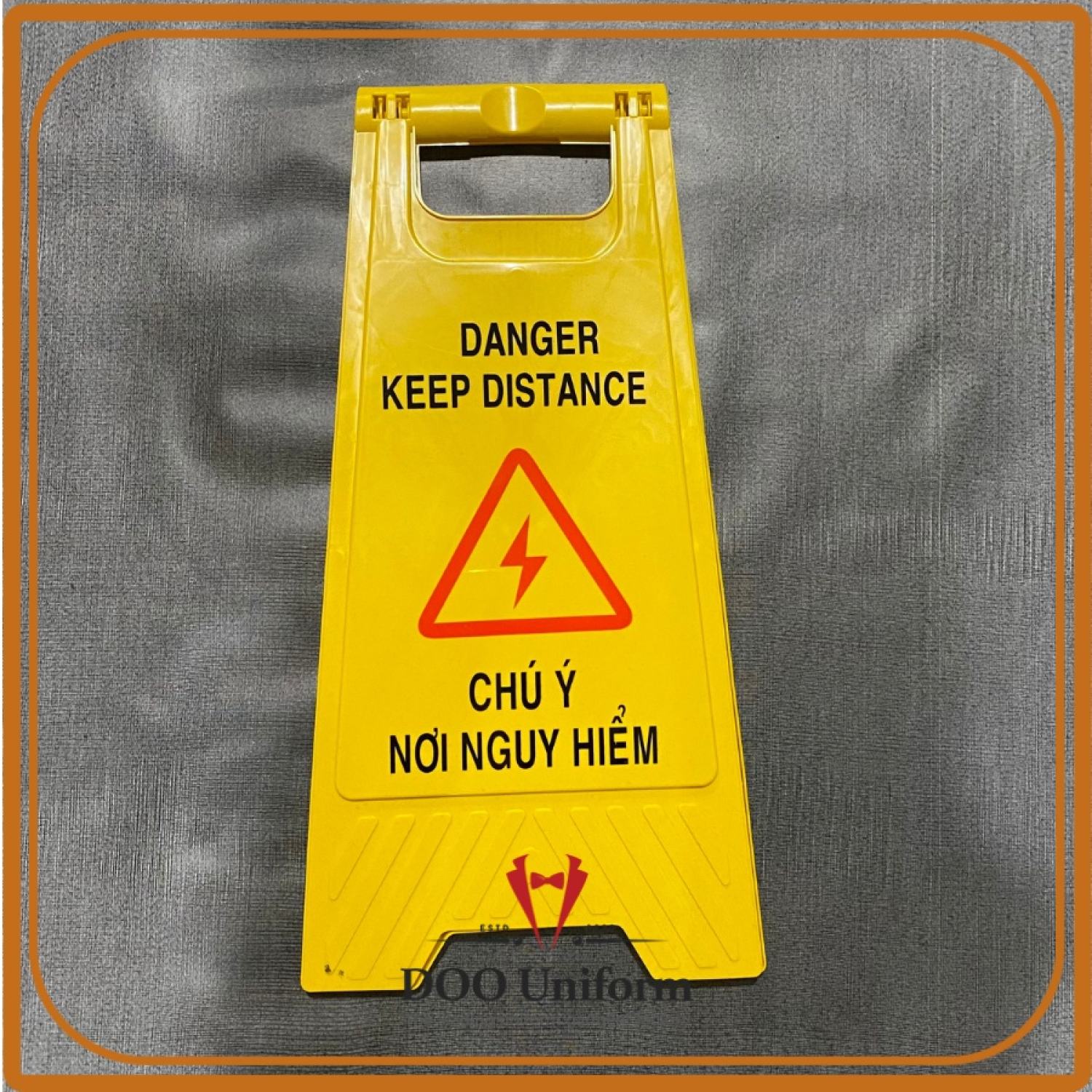 Biển bảng cảnh báo chữ A Chú ý nơi nguy hiểm