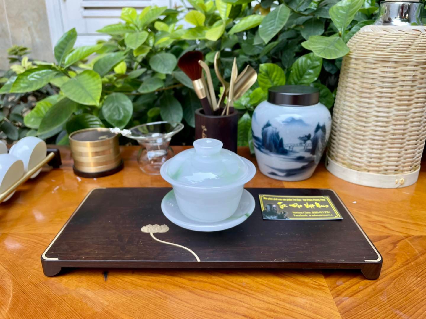 Chén Khải Bạch Ngọc