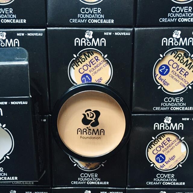 Kem che khuyết điểm aroma cover foundation 14gr