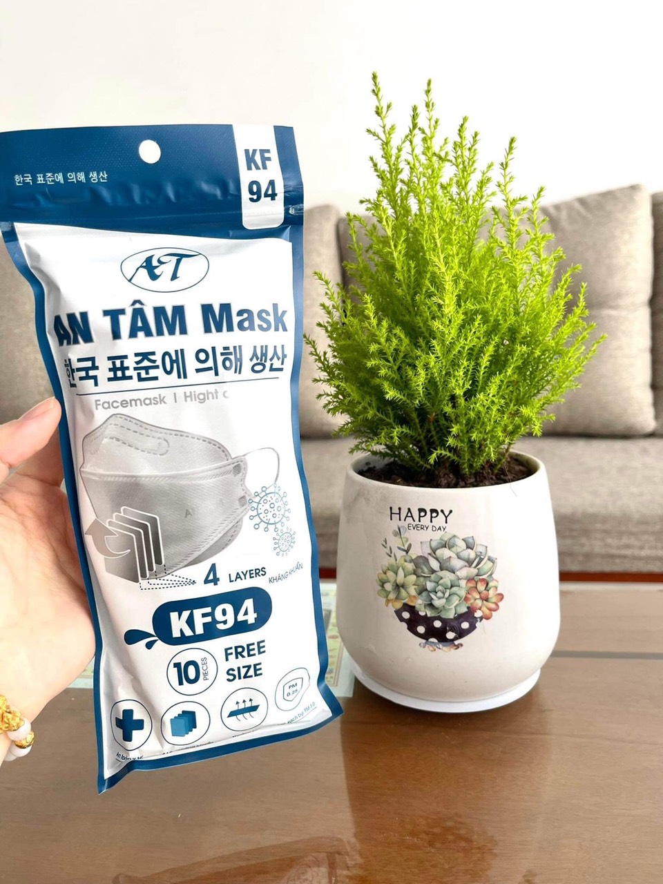 KHẨU TRANG KHÁNG KHUẨN KF94 AN TÂM ( THÙNG 300 CHIẾC )