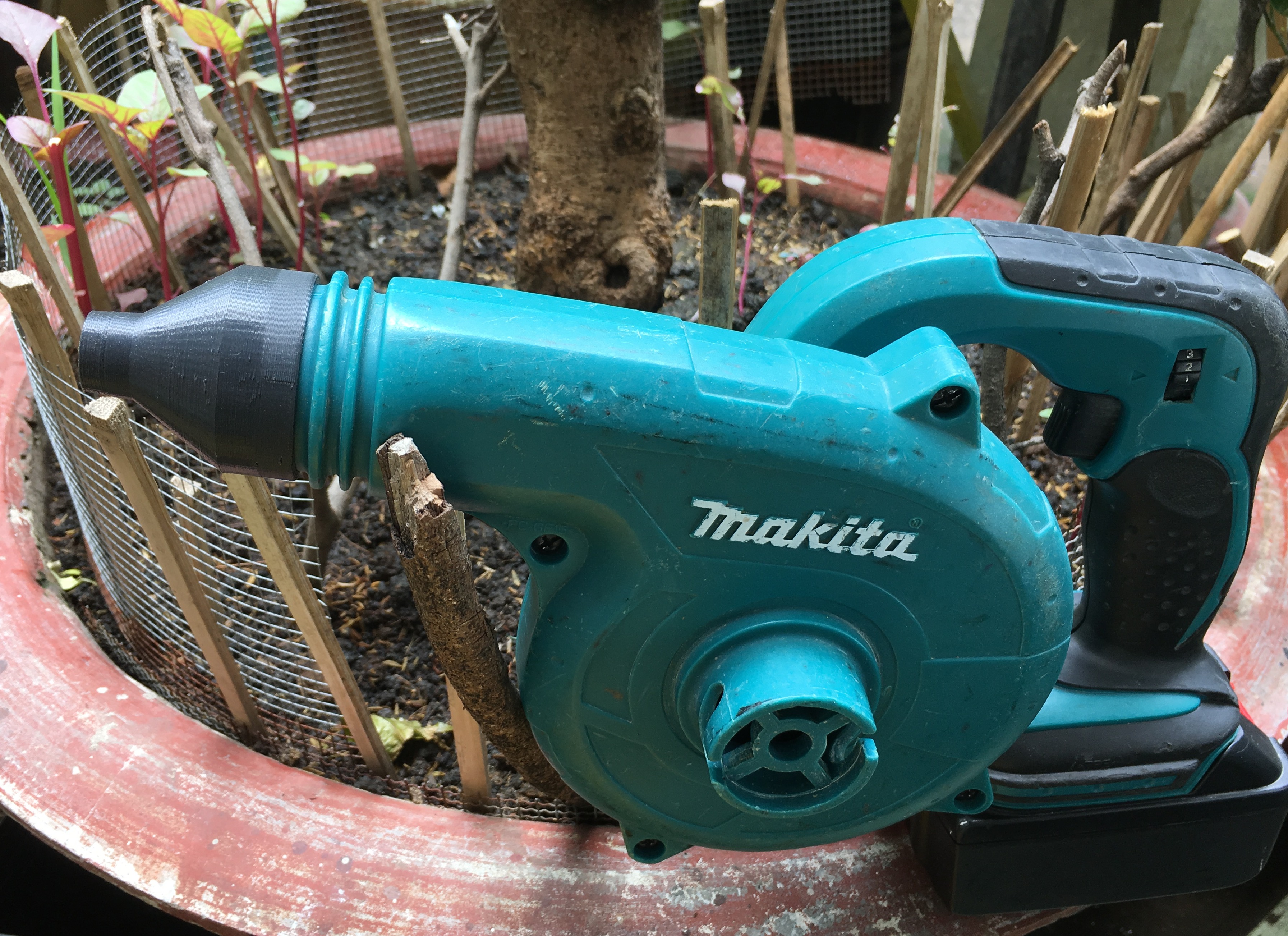 Ống thổi cho máy thổi gió Makita (in 3D)