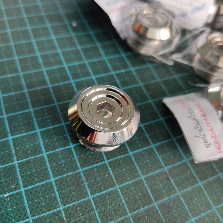 [HCM]Ốc nắp nhớt INOX Thái (1 con) - [MẪU XOẮN] - [TRỢ SHIP + GIẢM GIÁ] - DÀNH CHO HONDA/YA