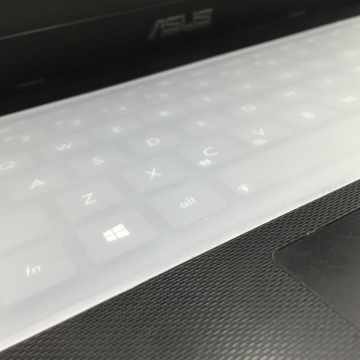 Universal 13 - 17 inch Silicone Keyboard Cover, Dustproof, Waterproof for laptops