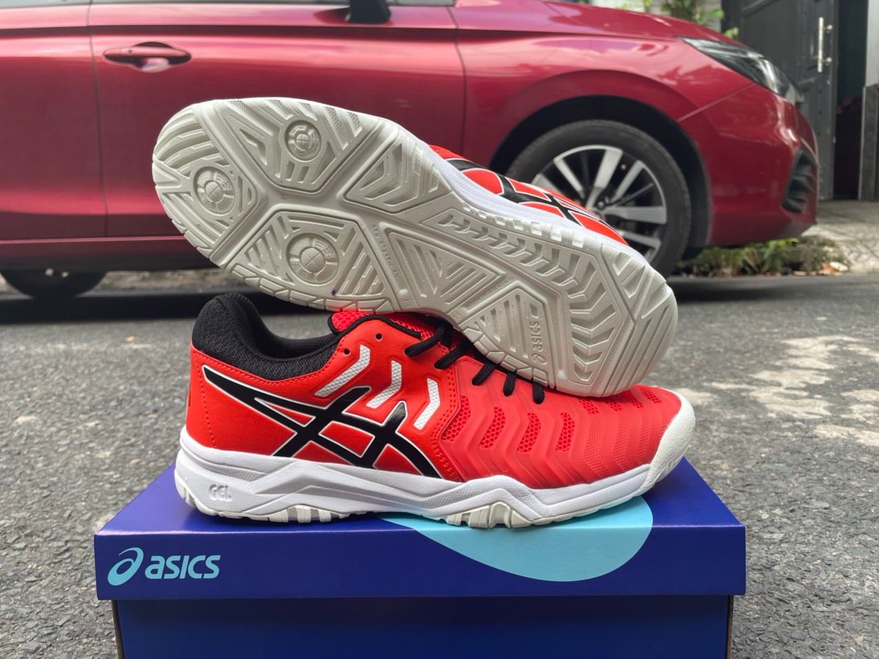 Giày thể thao ASICS chuyên tennis