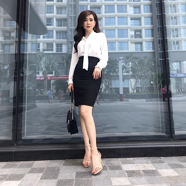 Chân váy bút chì đầu gối