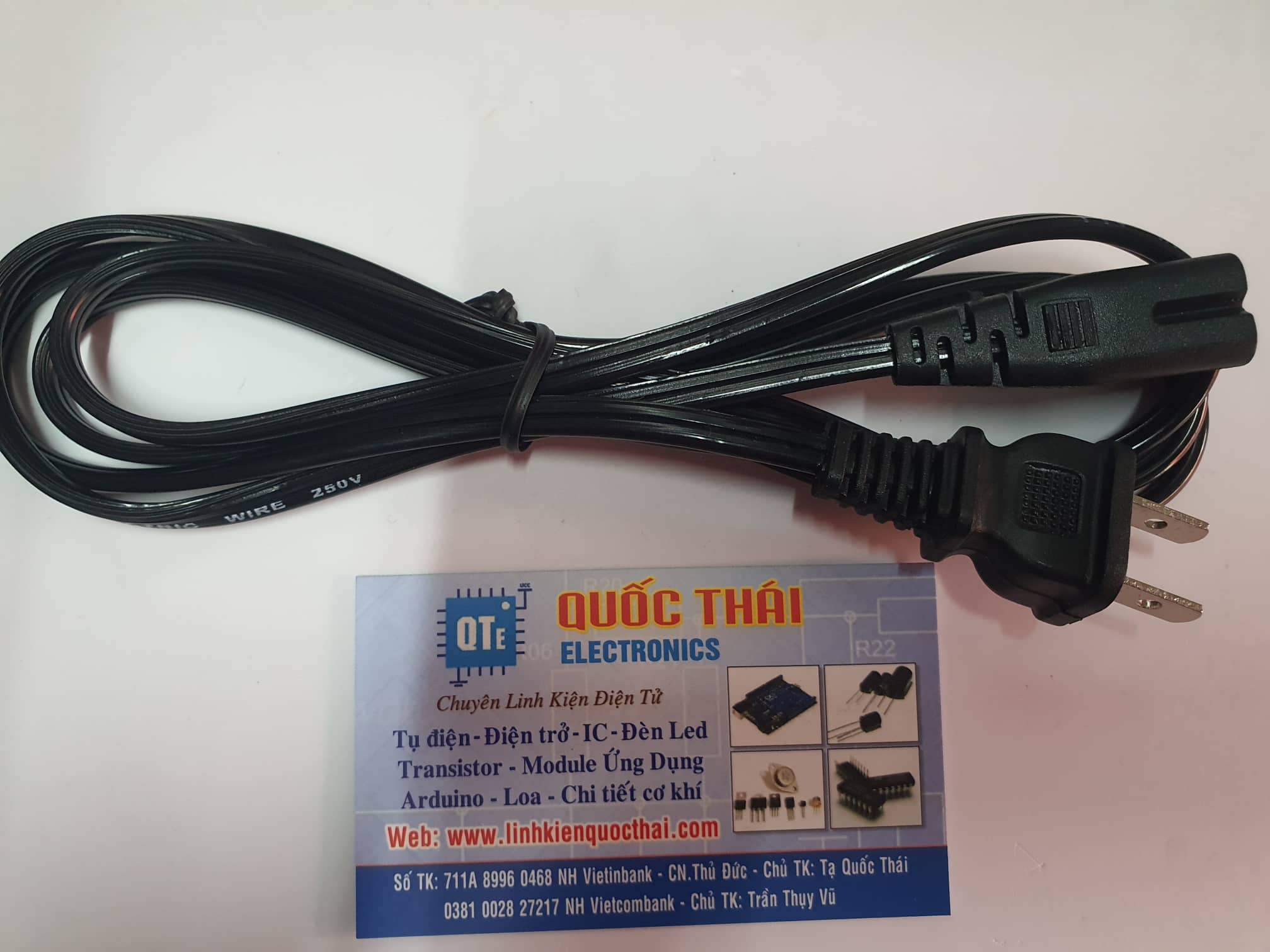 Dây nguồn số 8 màu đen