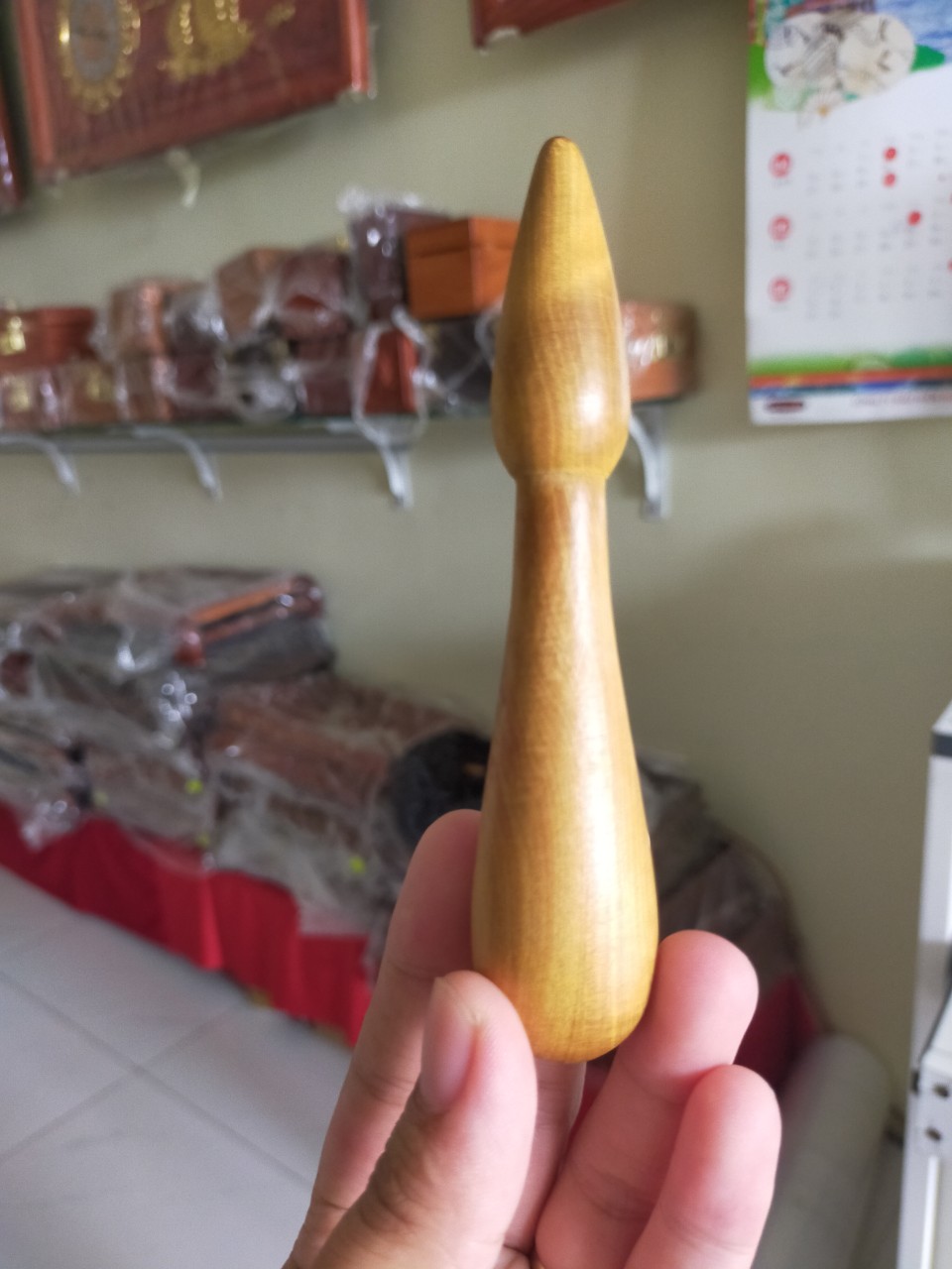 Cây day huyệt củ tỏi bằng gỗ thơm