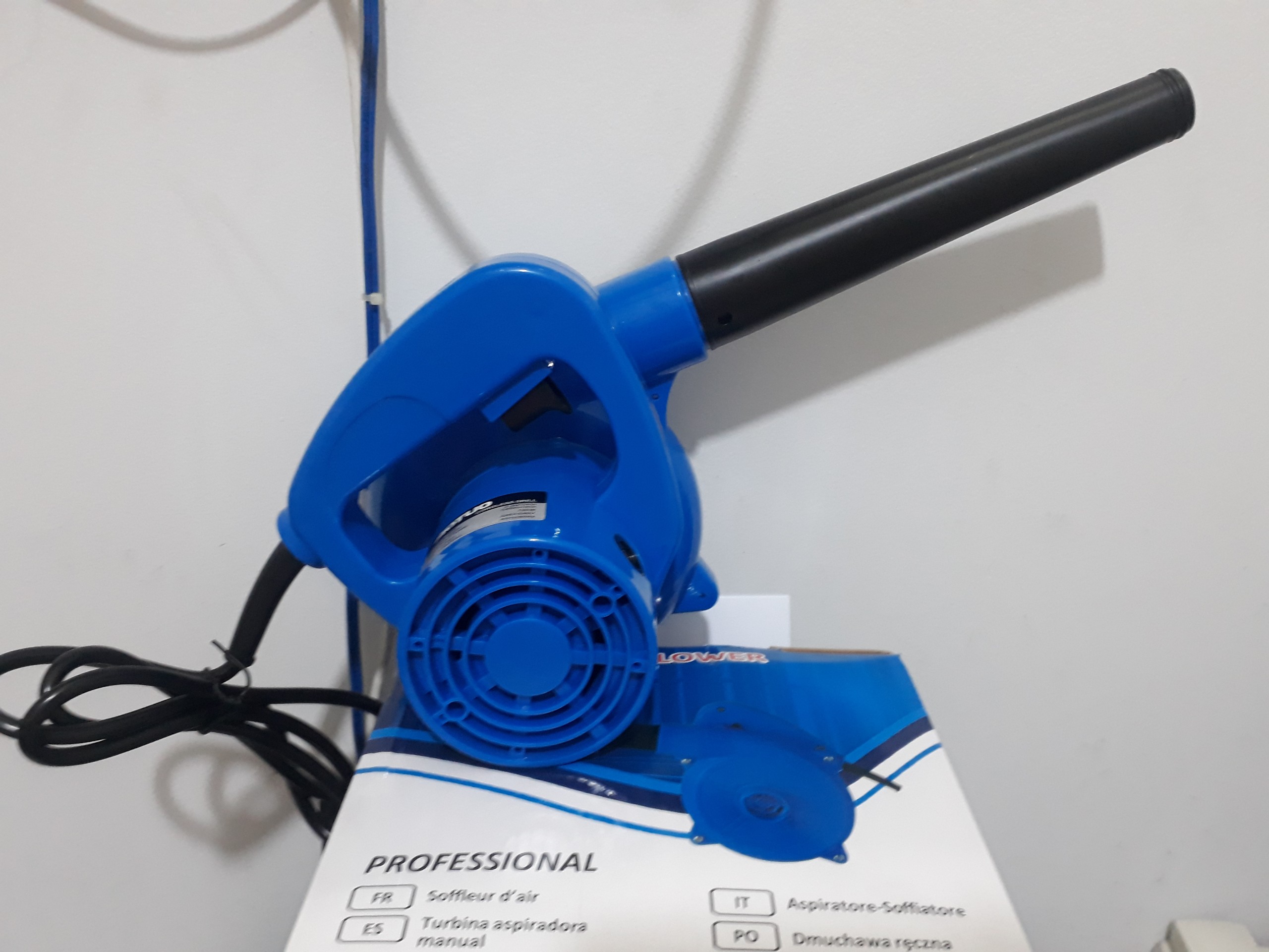 (Khuyến Mãi)Máy Thổi Hút Bụi Cầm Tay Dành Cho Phòng Net SD9020 - (Giao Màu ngẫu nhiên)