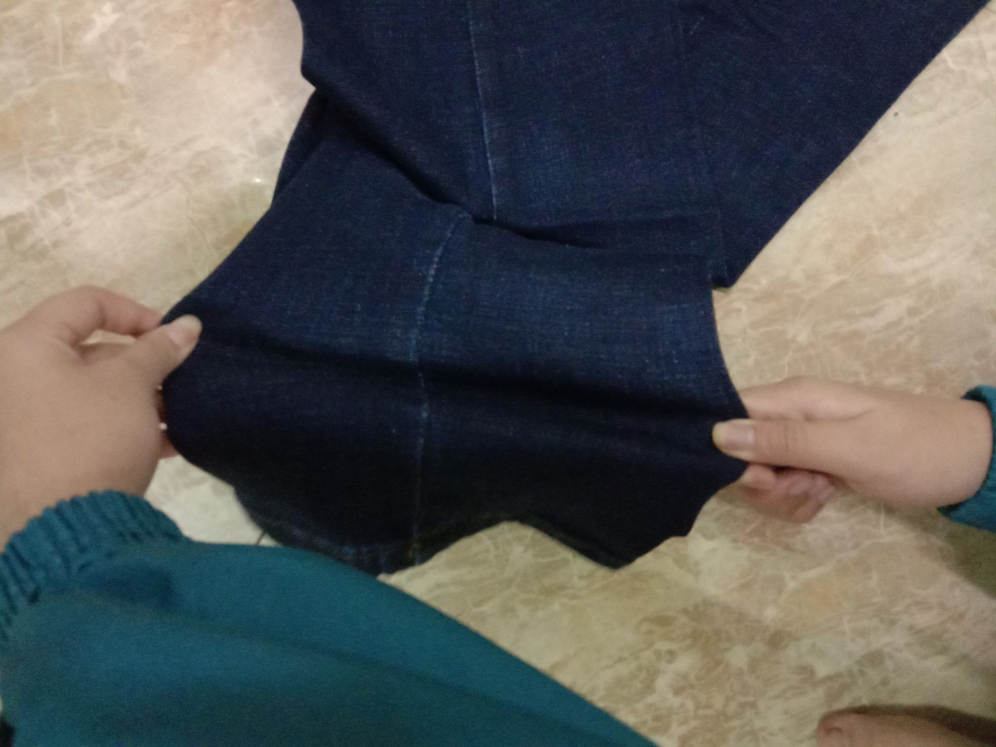 Quần bò thụng túi chéo nam Trung chất giãn